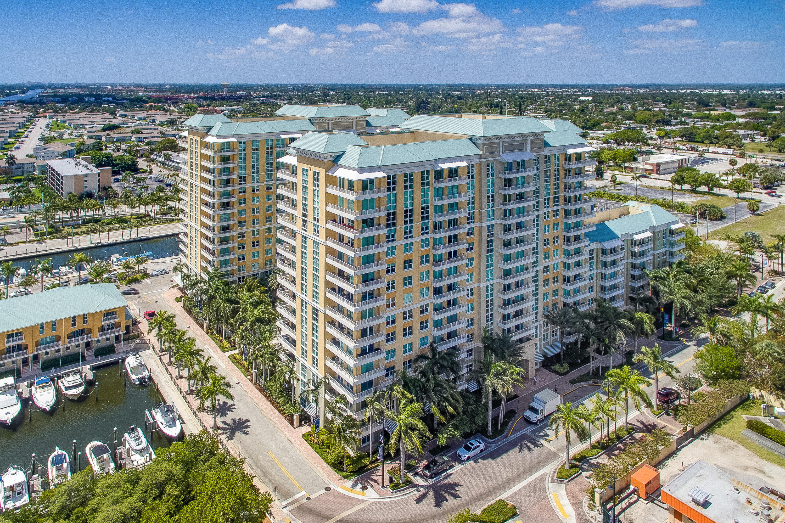 700 E Boynton Beach #202, Boynton Beach FL 33435