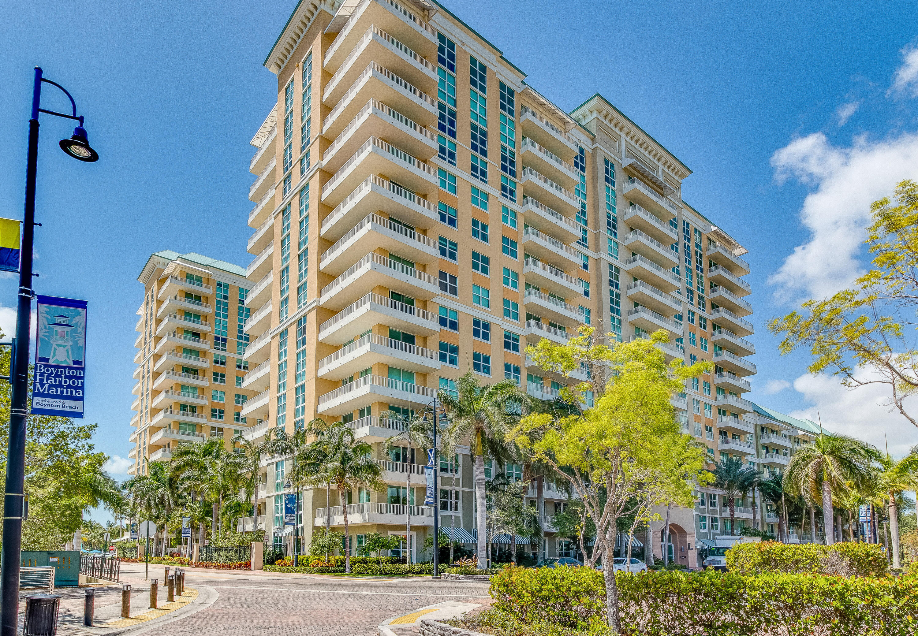 700 E Boynton Beach #202, Boynton Beach FL 33435