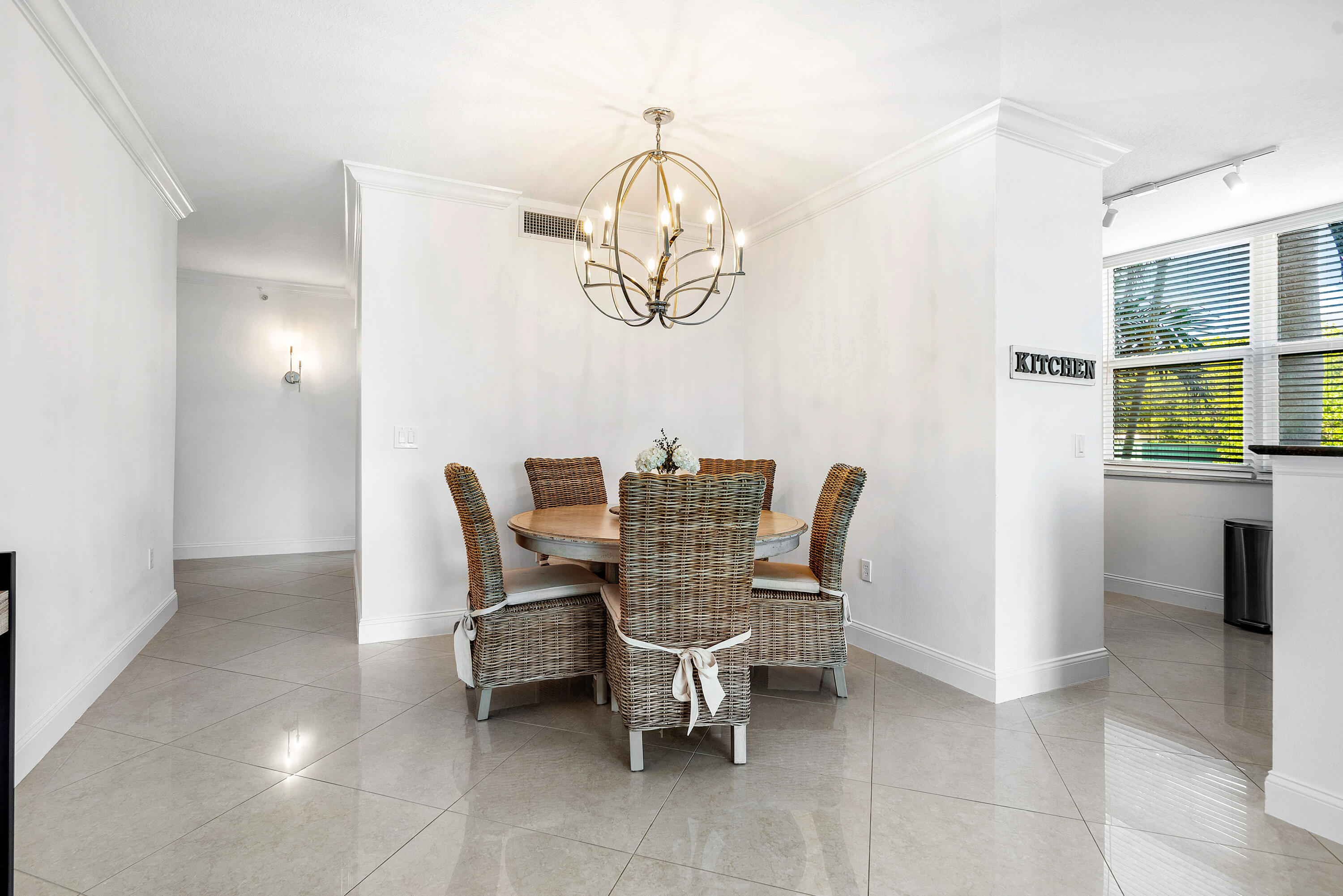 700 E Boynton Beach #202, Boynton Beach FL 33435