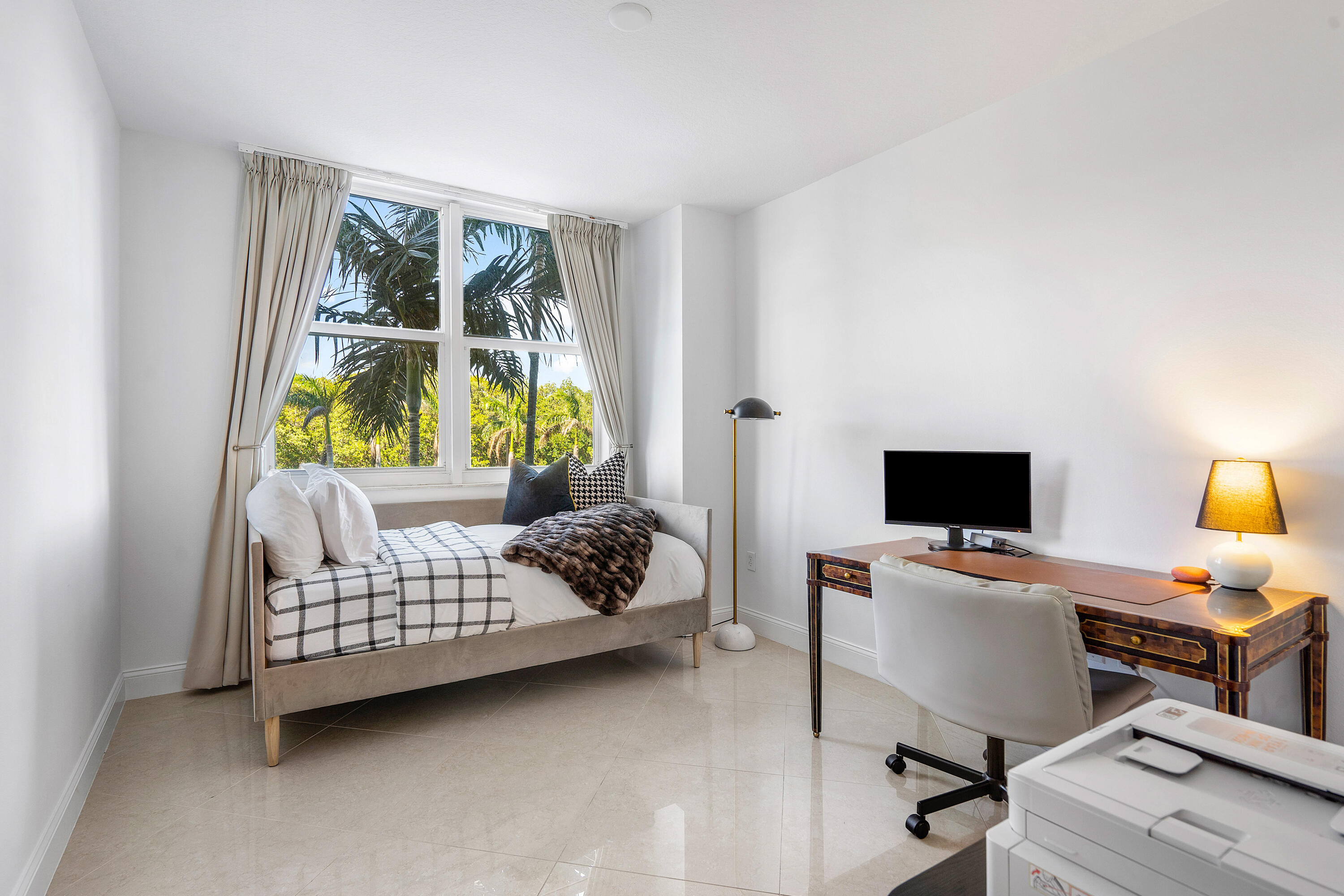 700 E Boynton Beach #202, Boynton Beach FL 33435