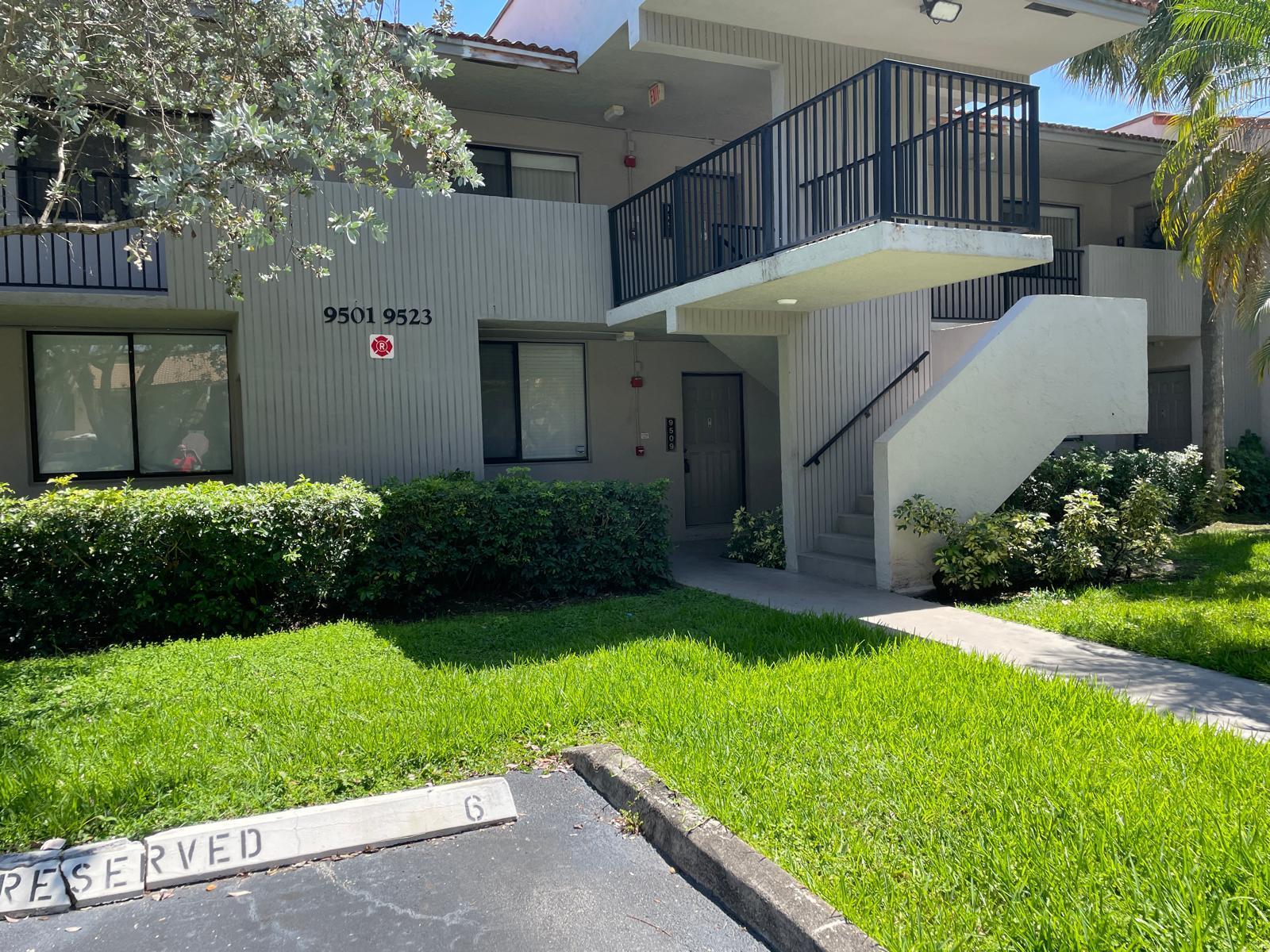 9509 SW 1st, Coral Springs FL 33071