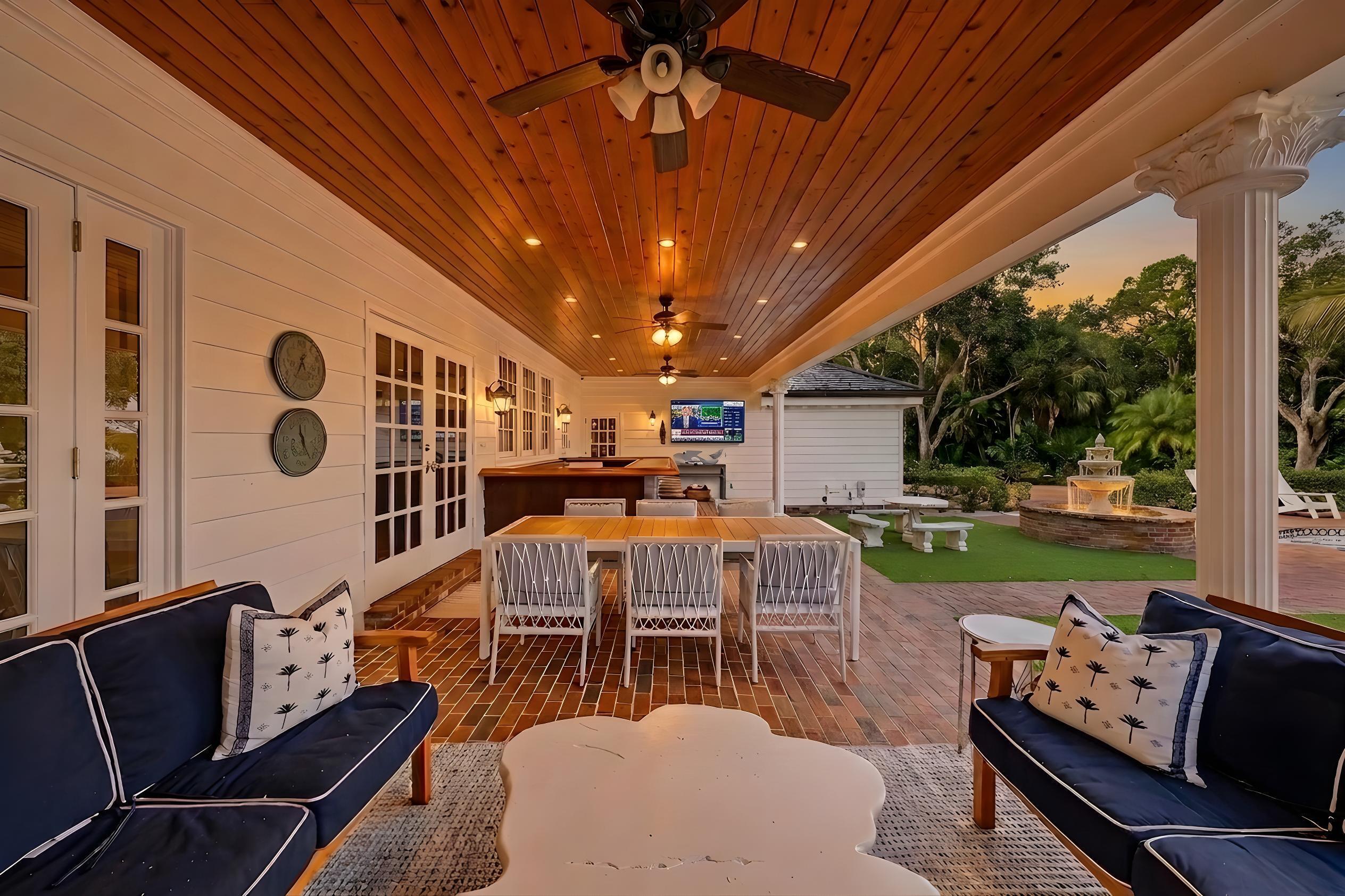 19153 SE Jupiter River Drive, Jupiter FL 33458