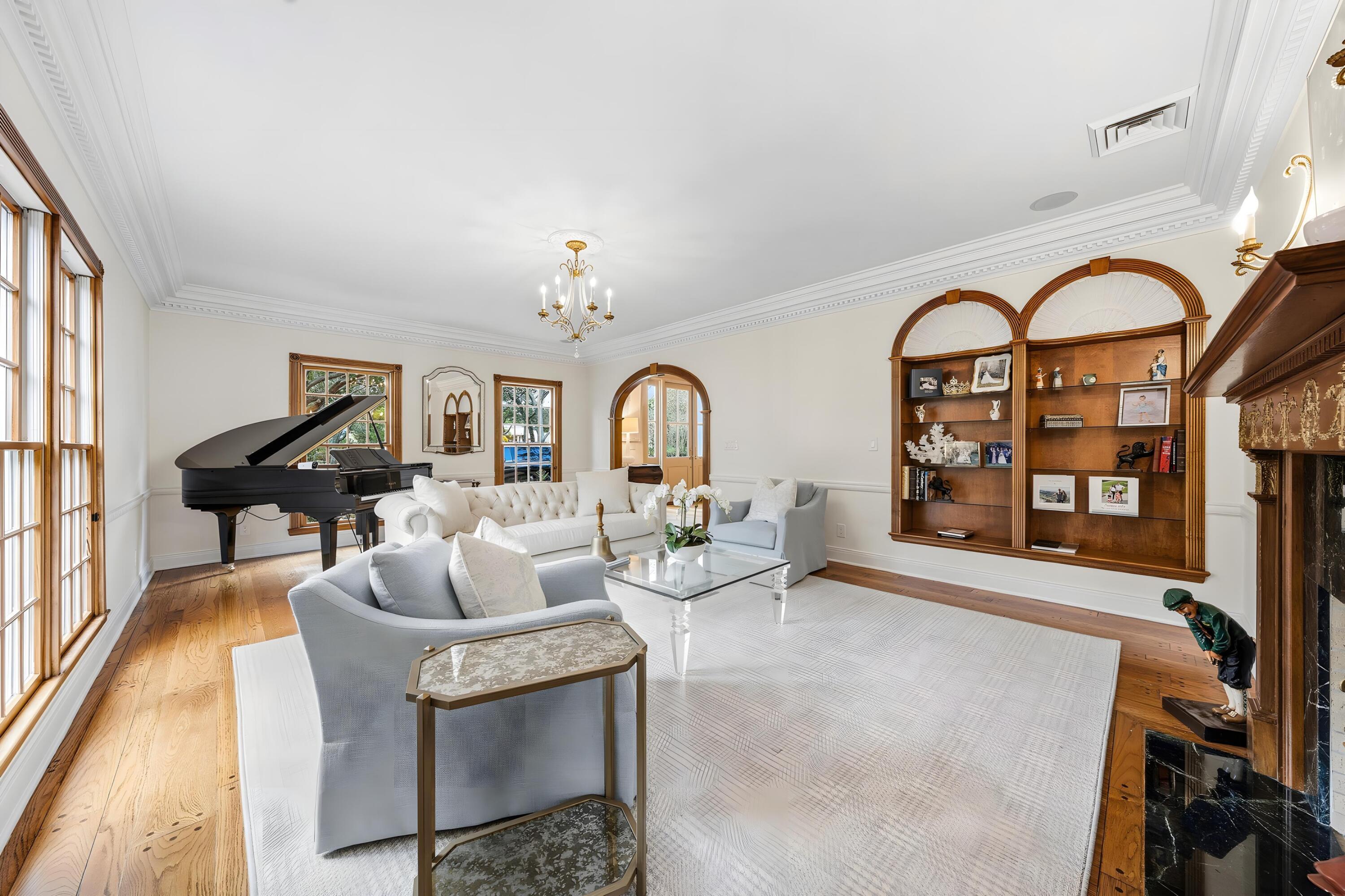 19153 SE Jupiter River Drive, Jupiter FL 33458