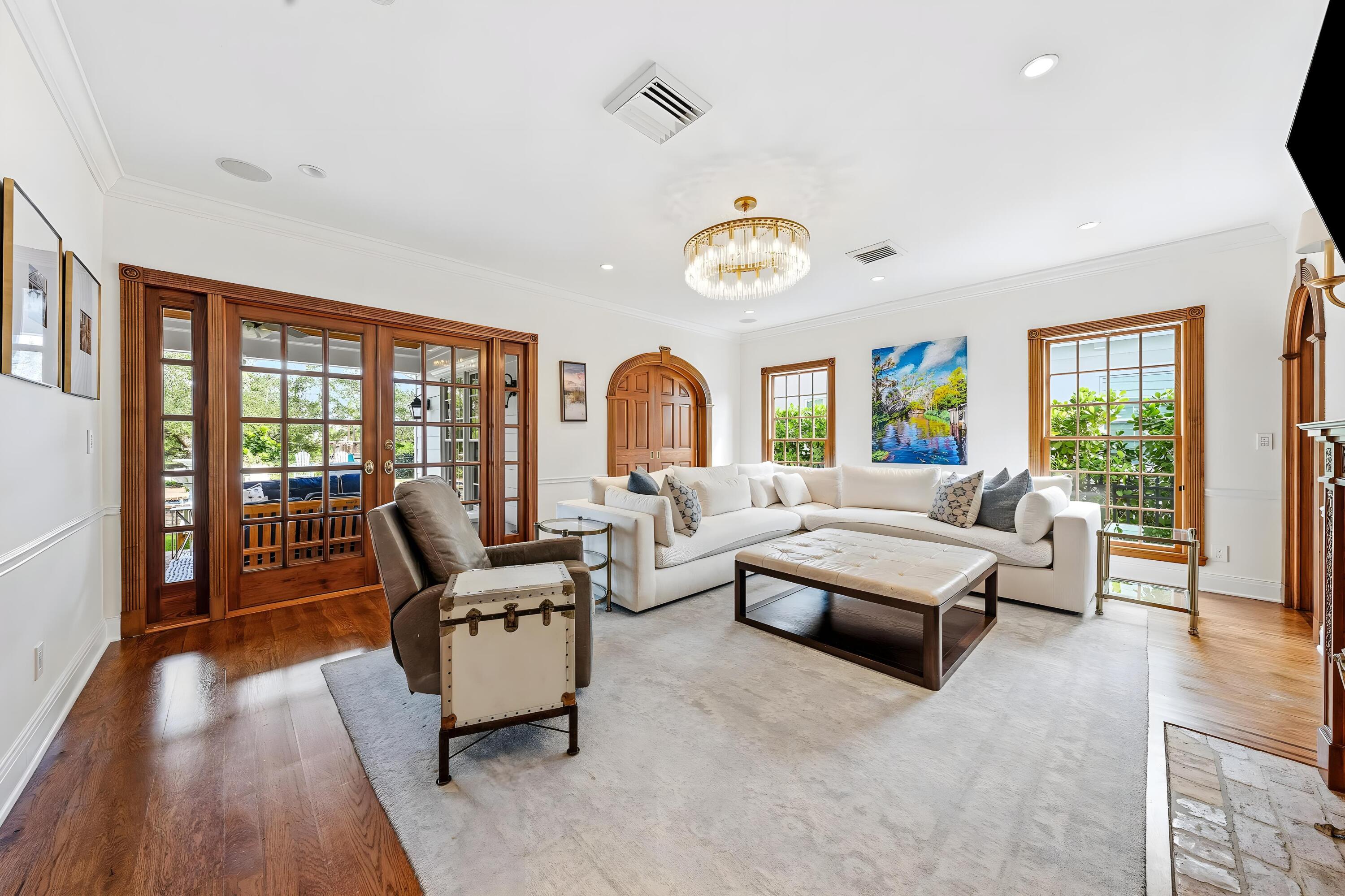 19153 SE Jupiter River Drive, Jupiter FL 33458