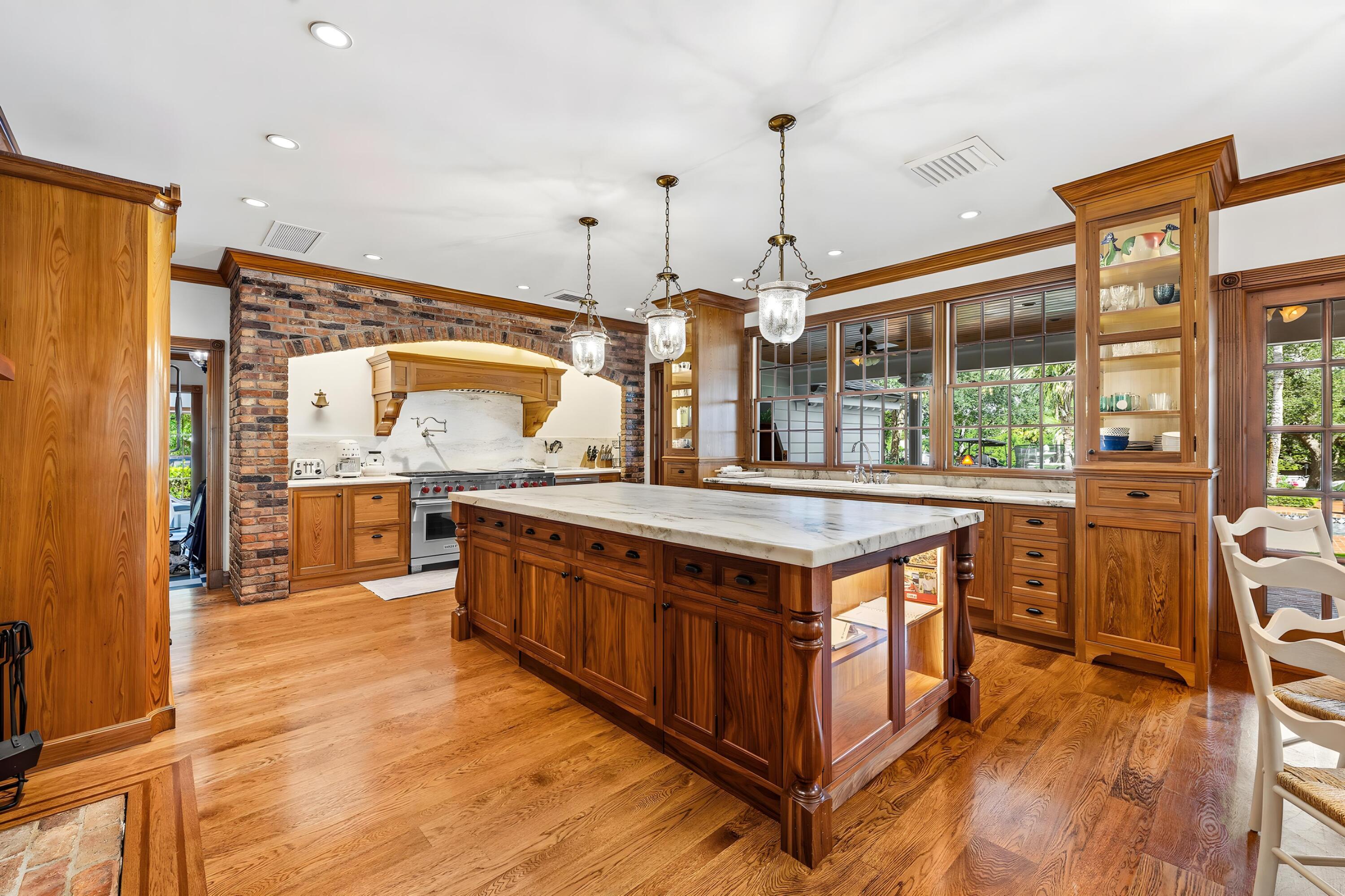 19153 SE Jupiter River Drive, Jupiter FL 33458