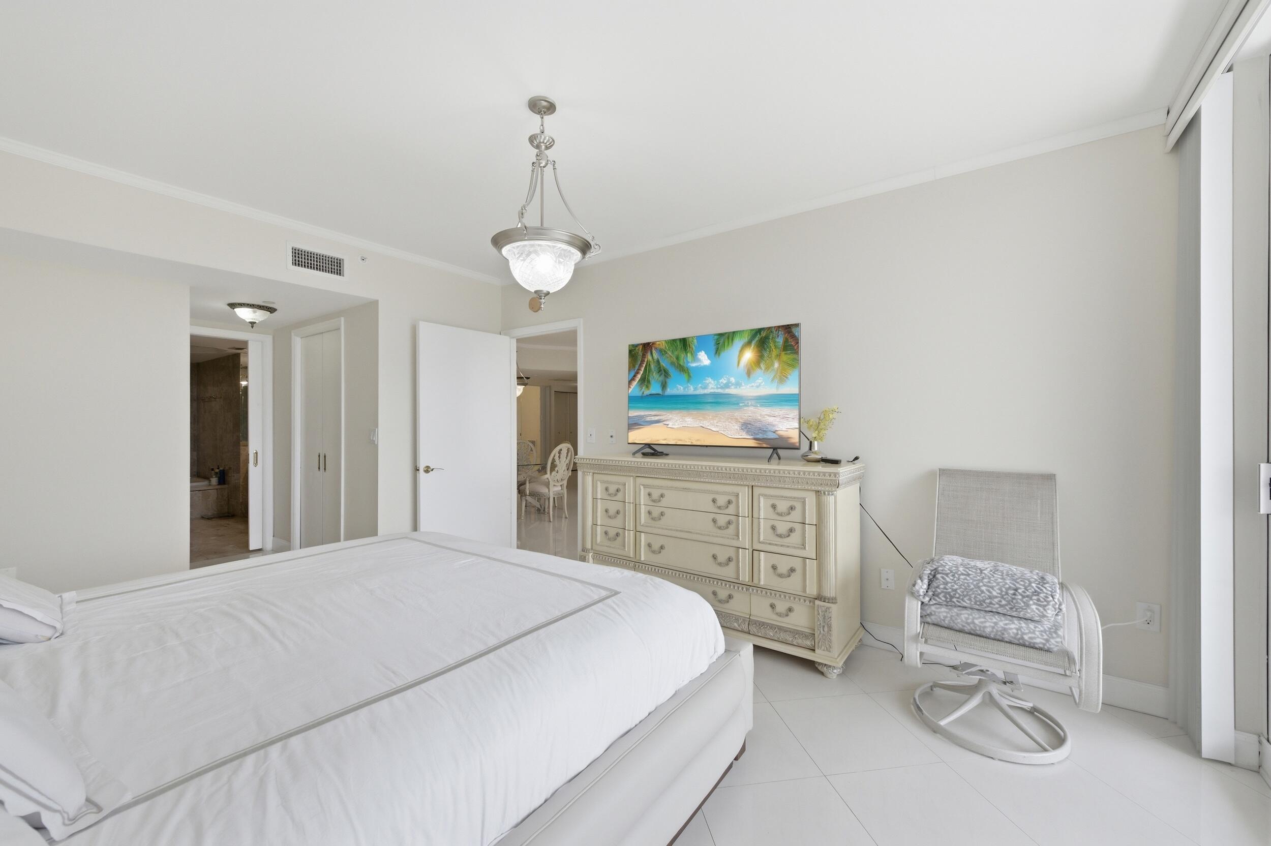 9595 Collins #N3-f, Surfside FL 33154