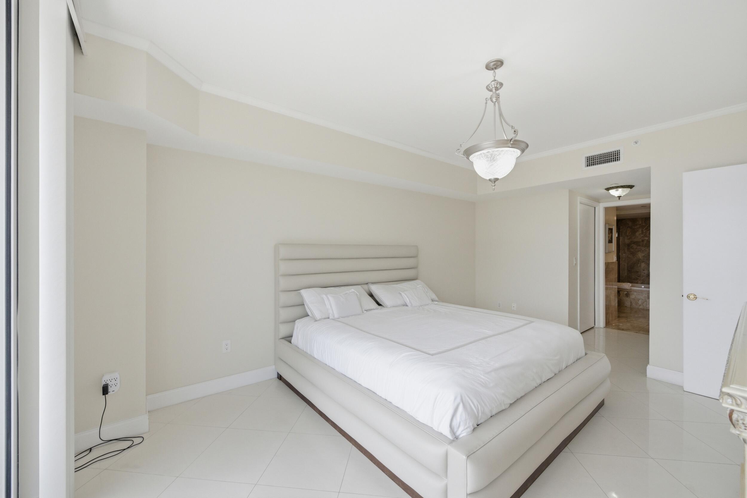 9595 Collins #N3-f, Surfside FL 33154