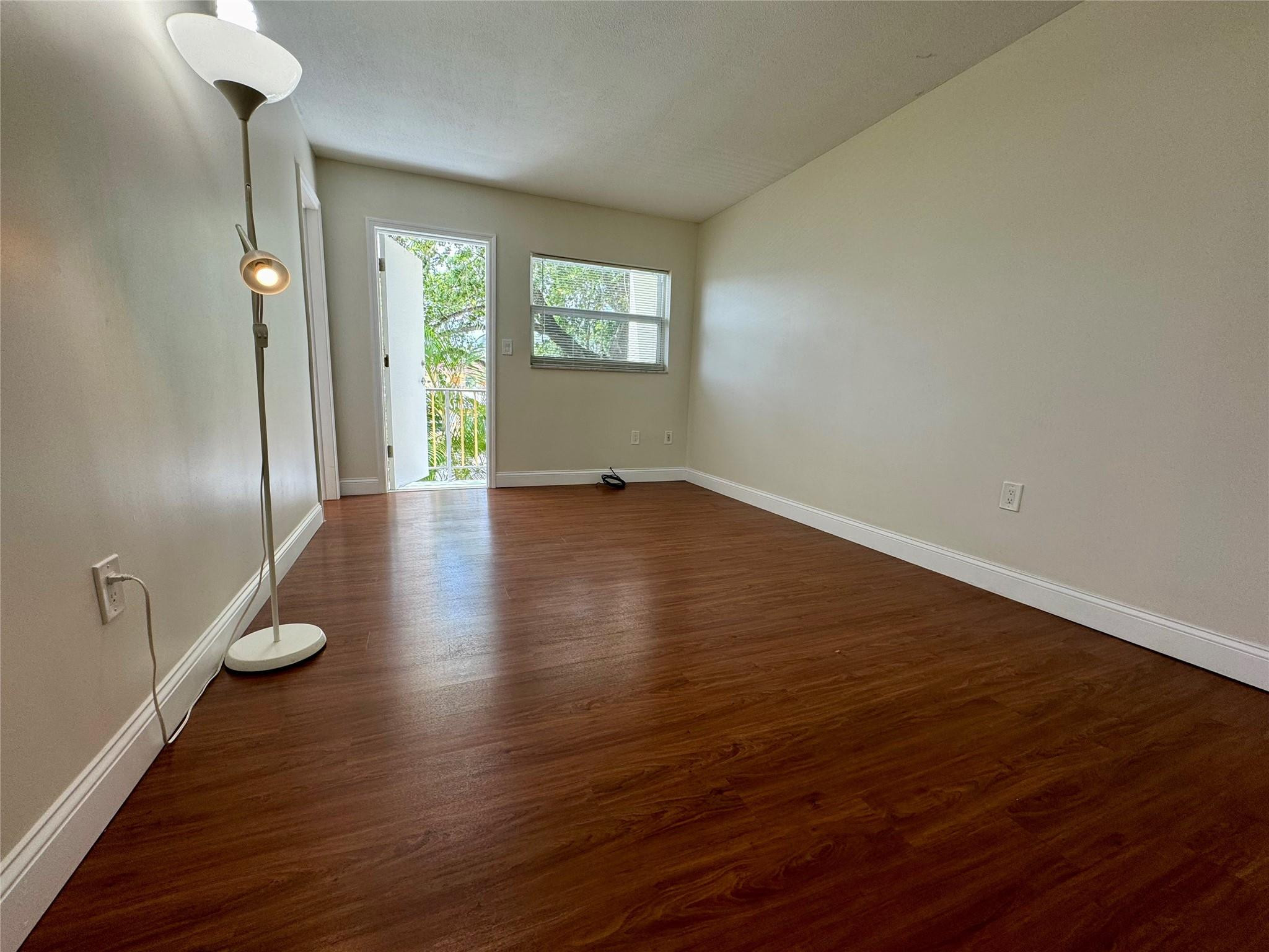 1747 Rodman #210, Hollywood FL 33020