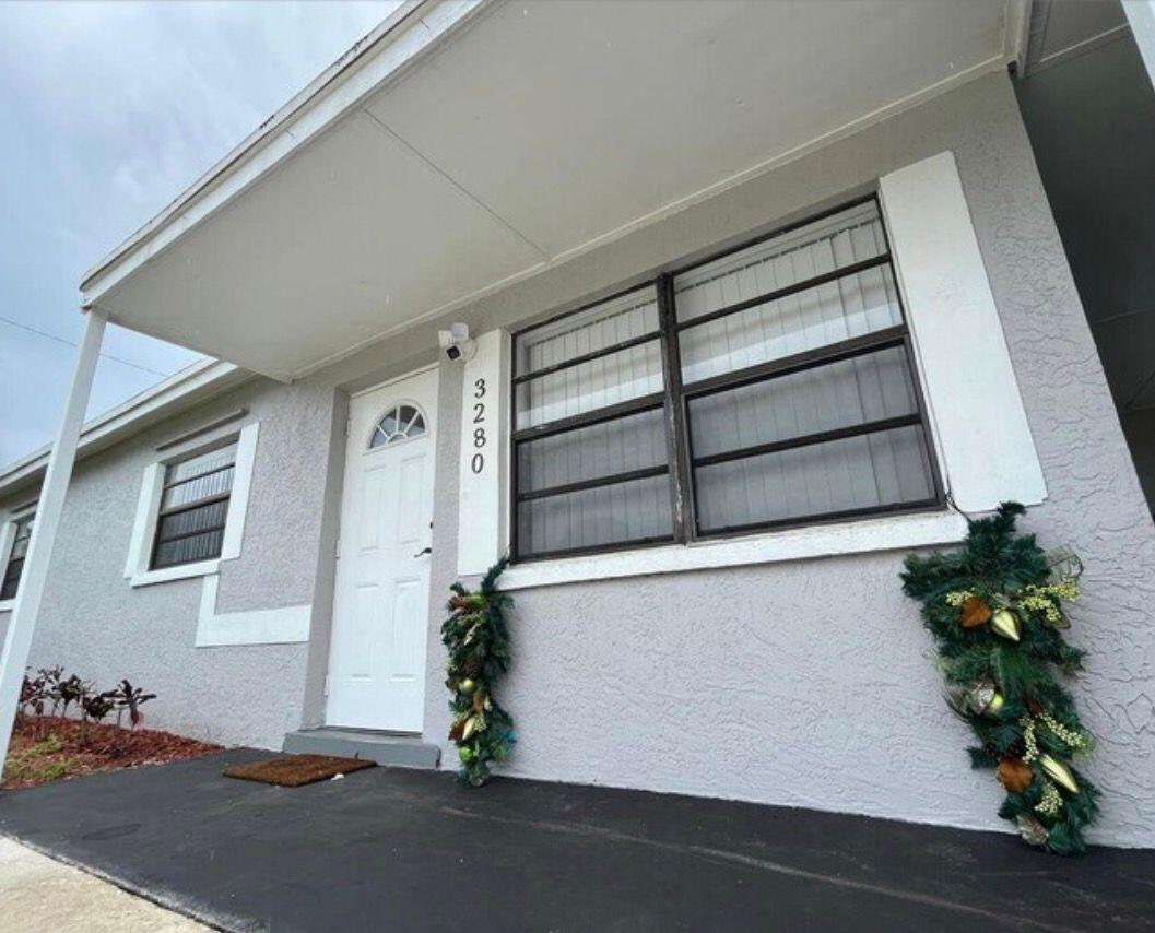 3280 NW 13th, Lauderhill FL 33311