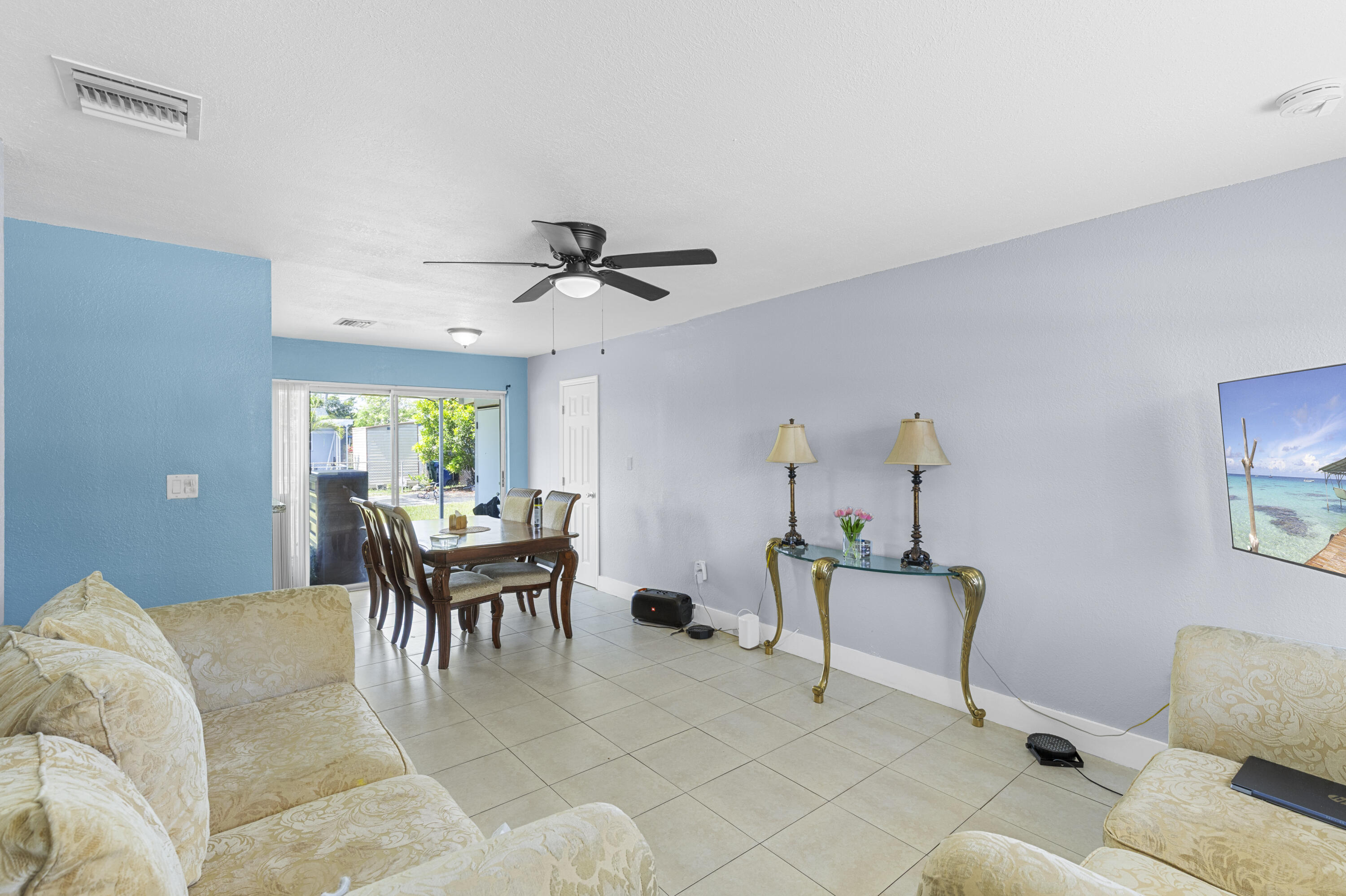 3280 NW 13th, Lauderhill FL 33311