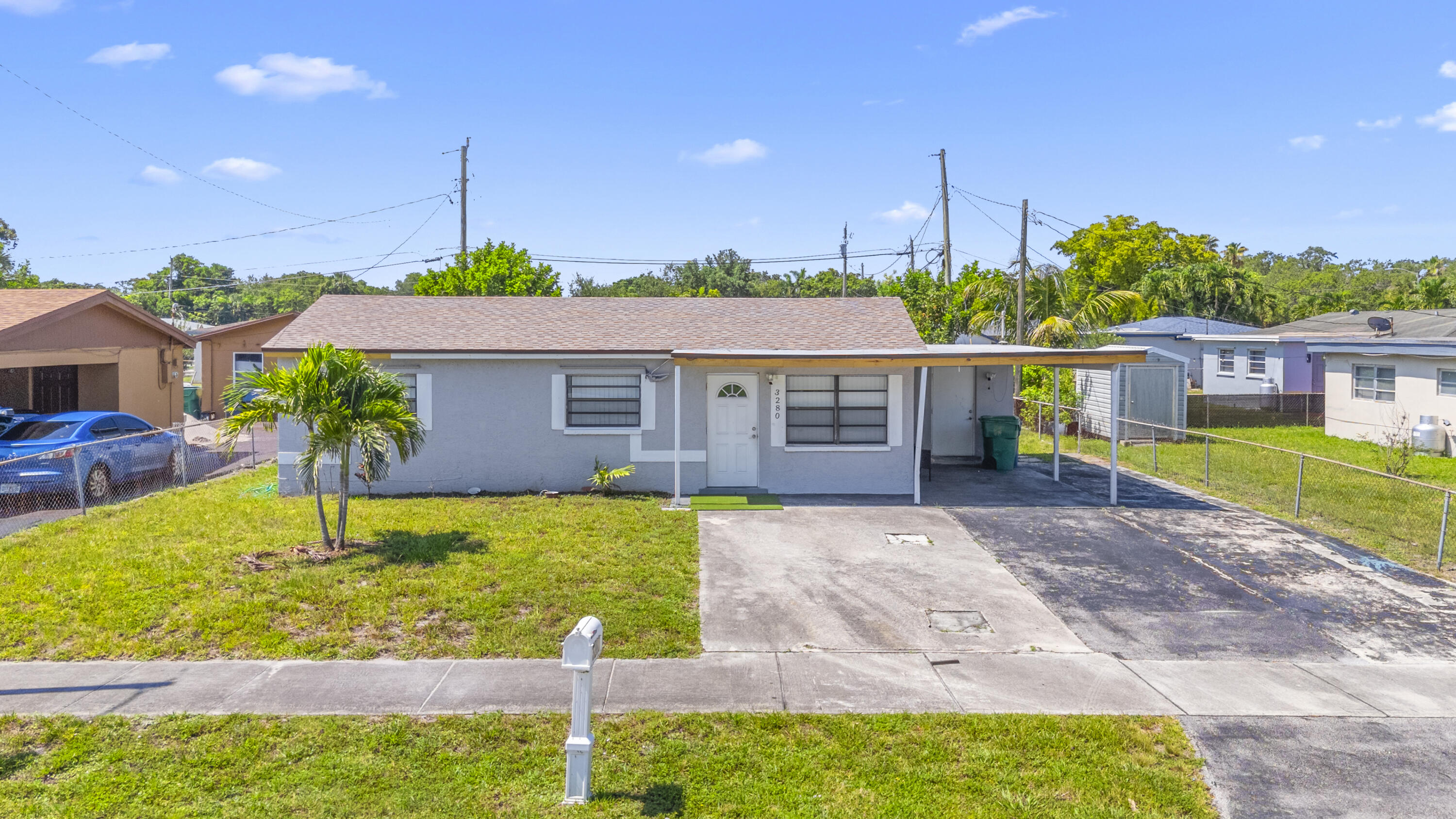 3280 NW 13th, Lauderhill FL 33311