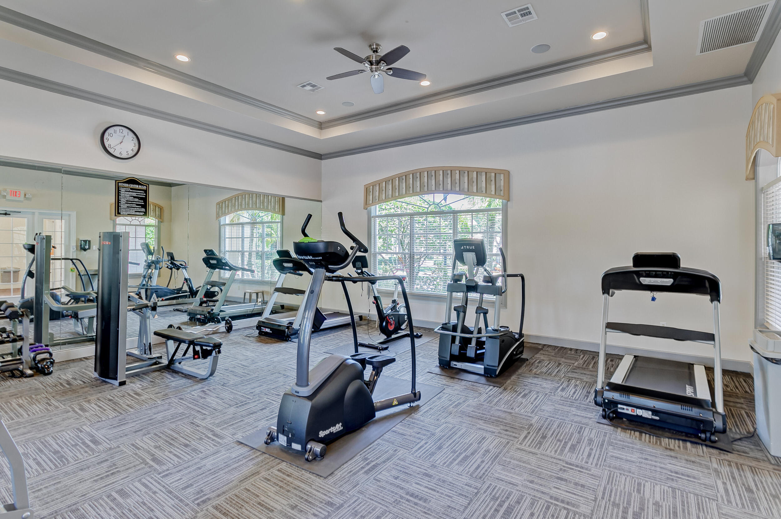 9303 W Myrtlewood Cir, Palm Beach Gardens FL 33418