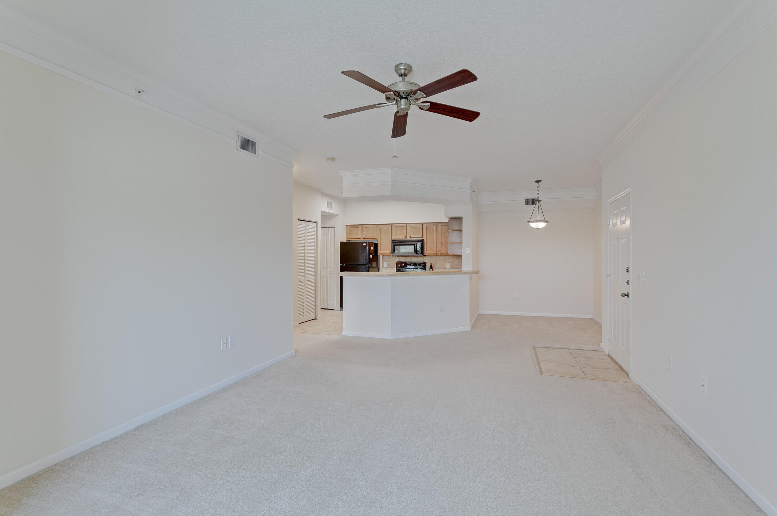 9303 W Myrtlewood Cir, Palm Beach Gardens FL 33418