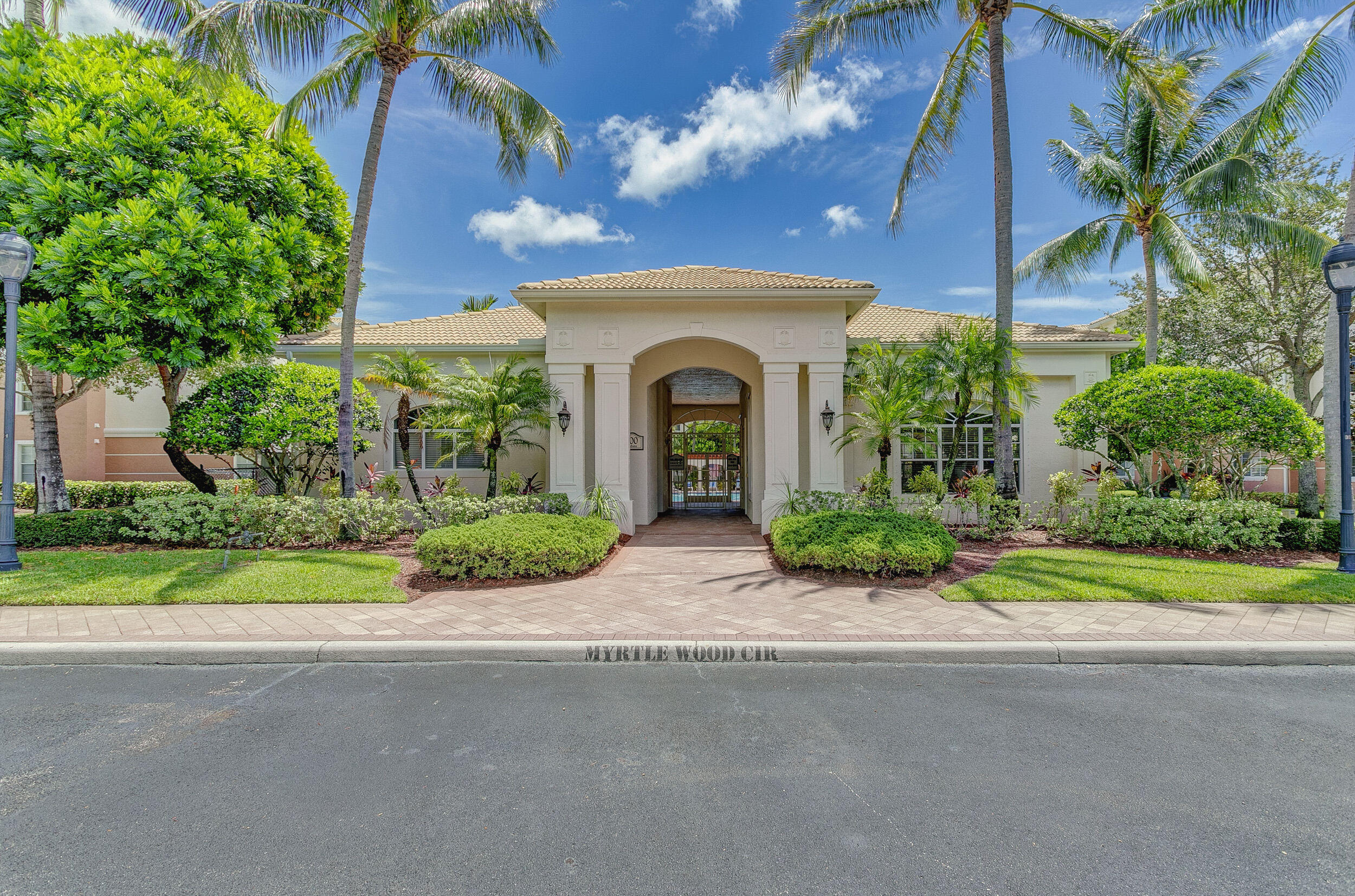 9303 W Myrtlewood Cir, Palm Beach Gardens FL 33418