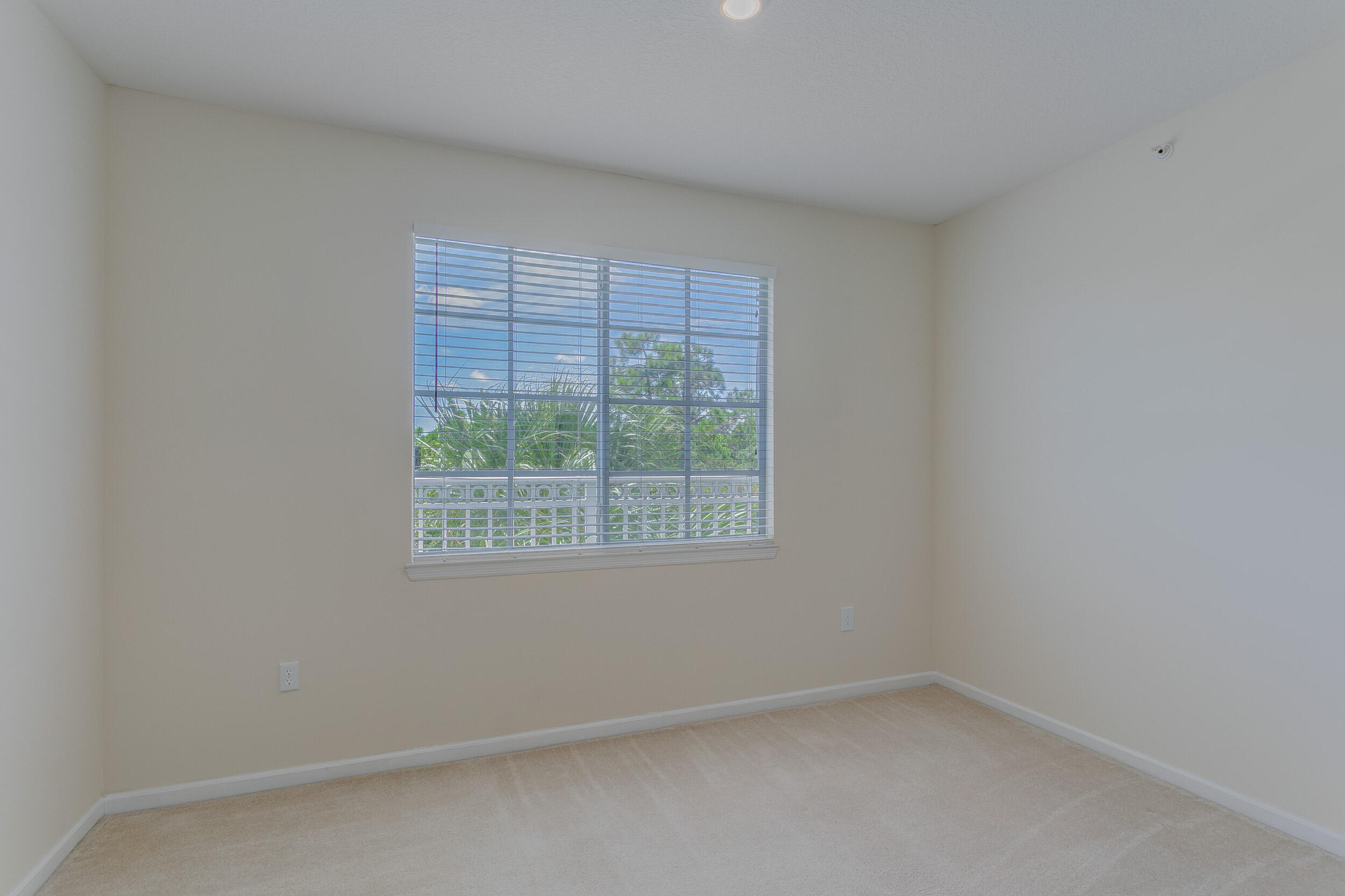 9303 W Myrtlewood Cir, Palm Beach Gardens FL 33418