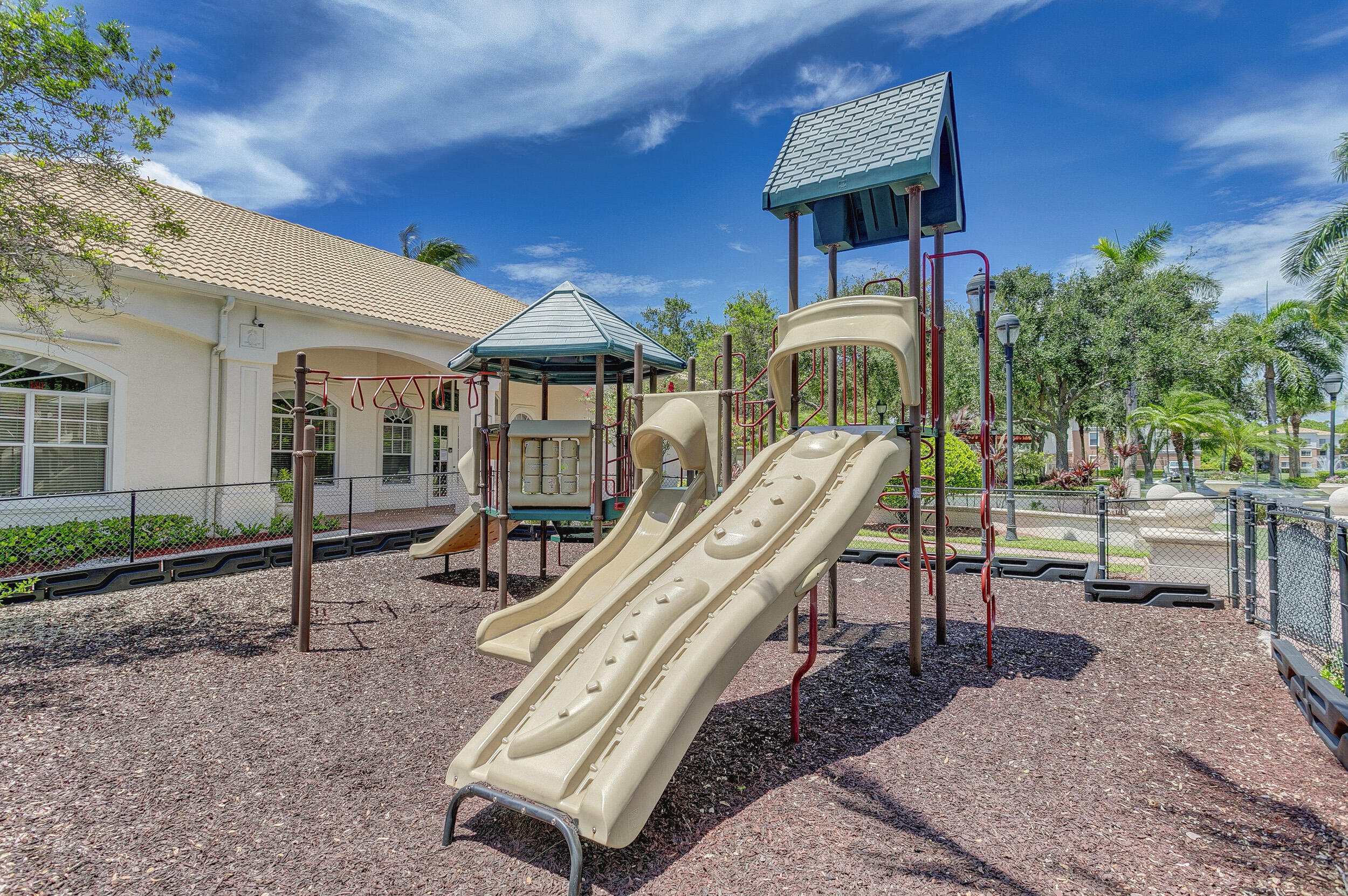 9303 W Myrtlewood Cir, Palm Beach Gardens FL 33418