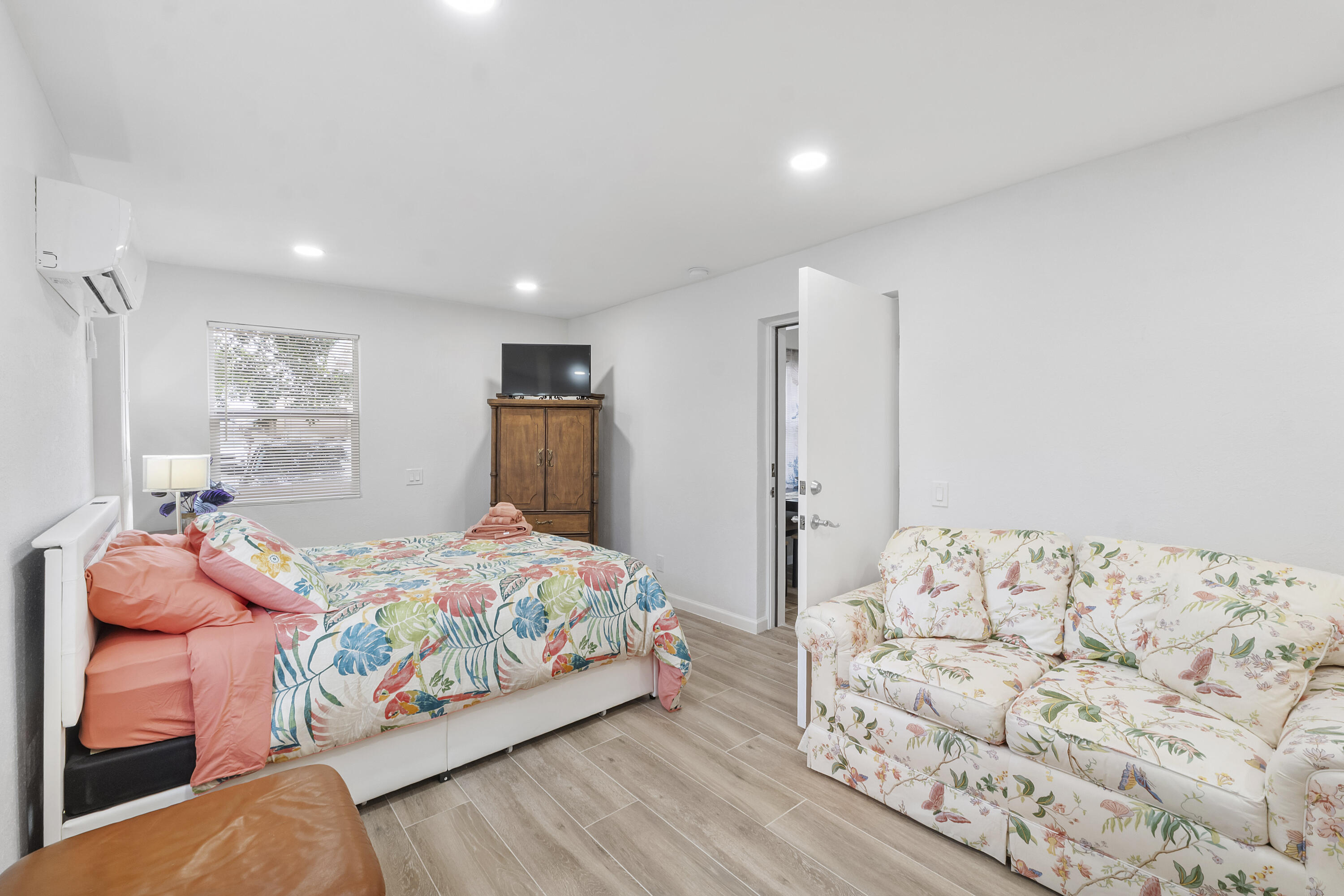 3344 Plaza, Lake Worth FL 33462
