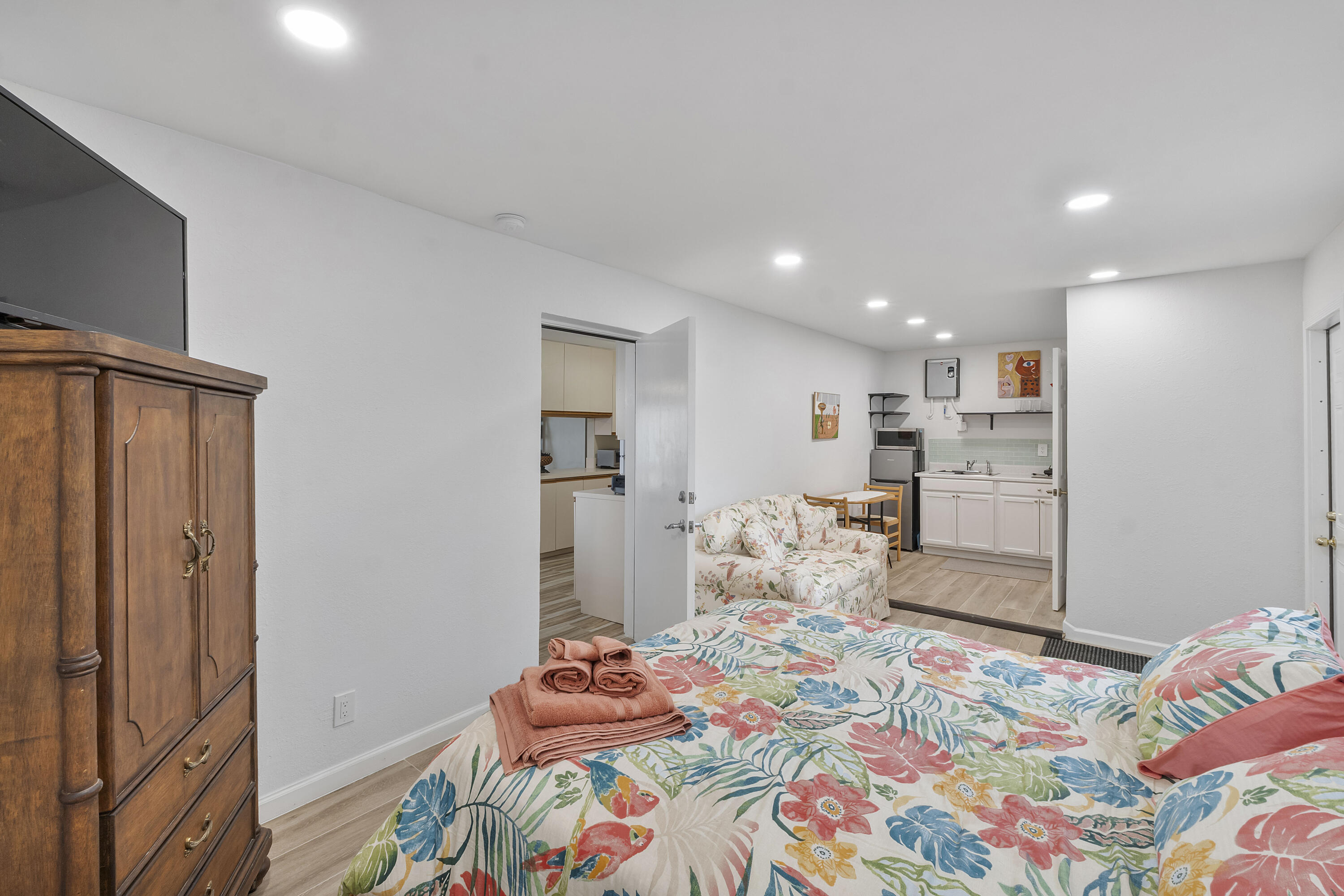 3344 Plaza, Lake Worth FL 33462