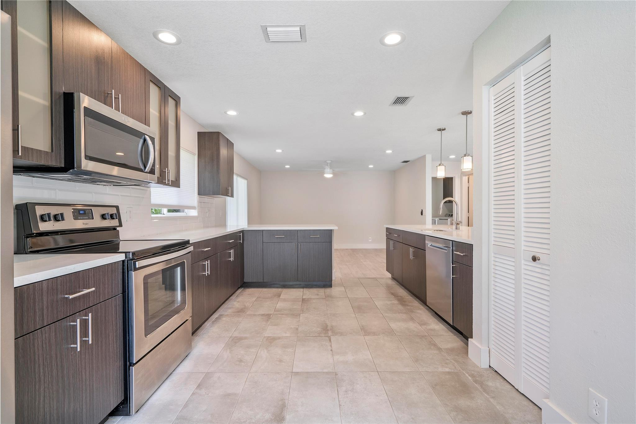 7701 NW 61st, Parkland FL 33067