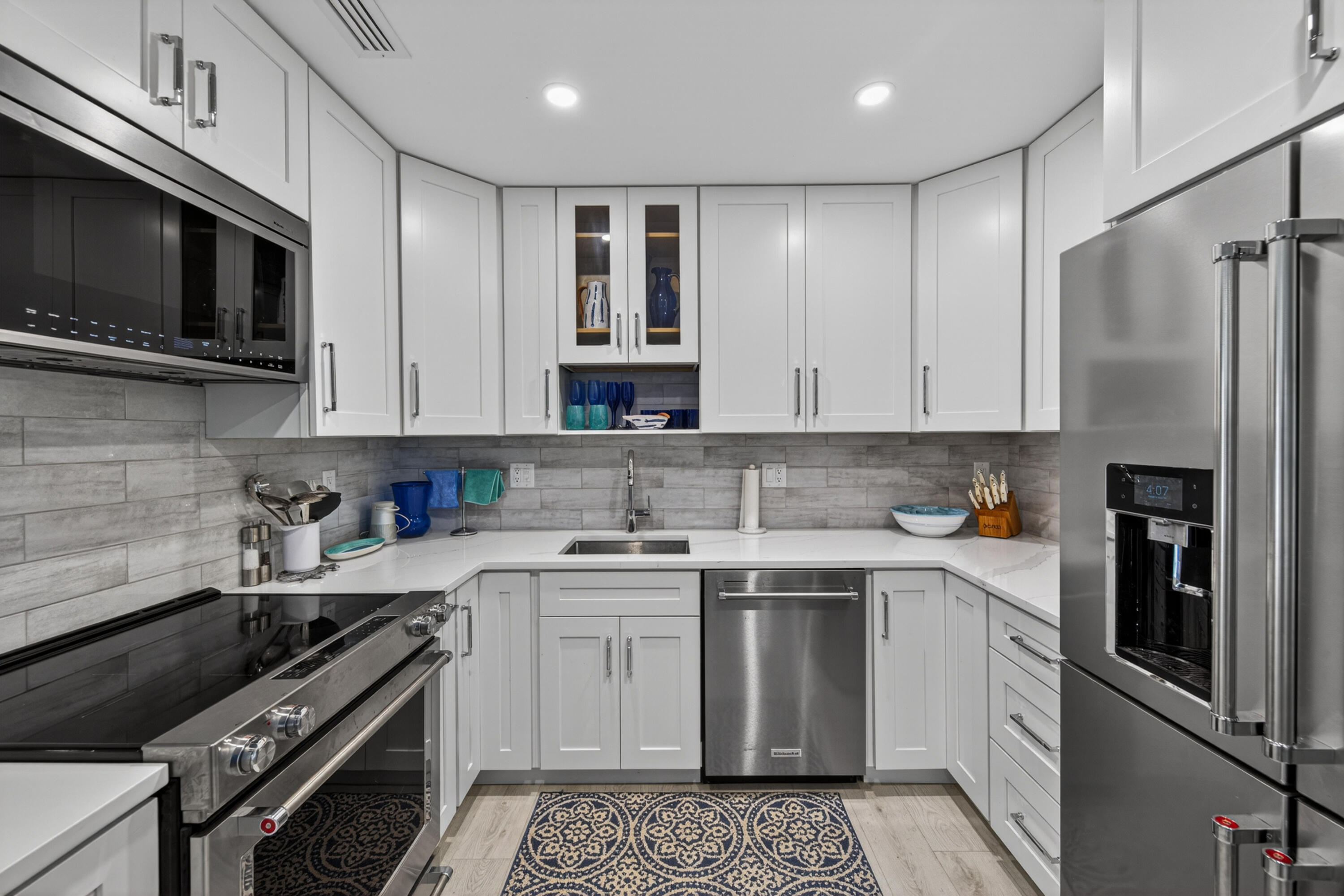 6429 Bay Club #3, Fort Lauderdale FL 33308