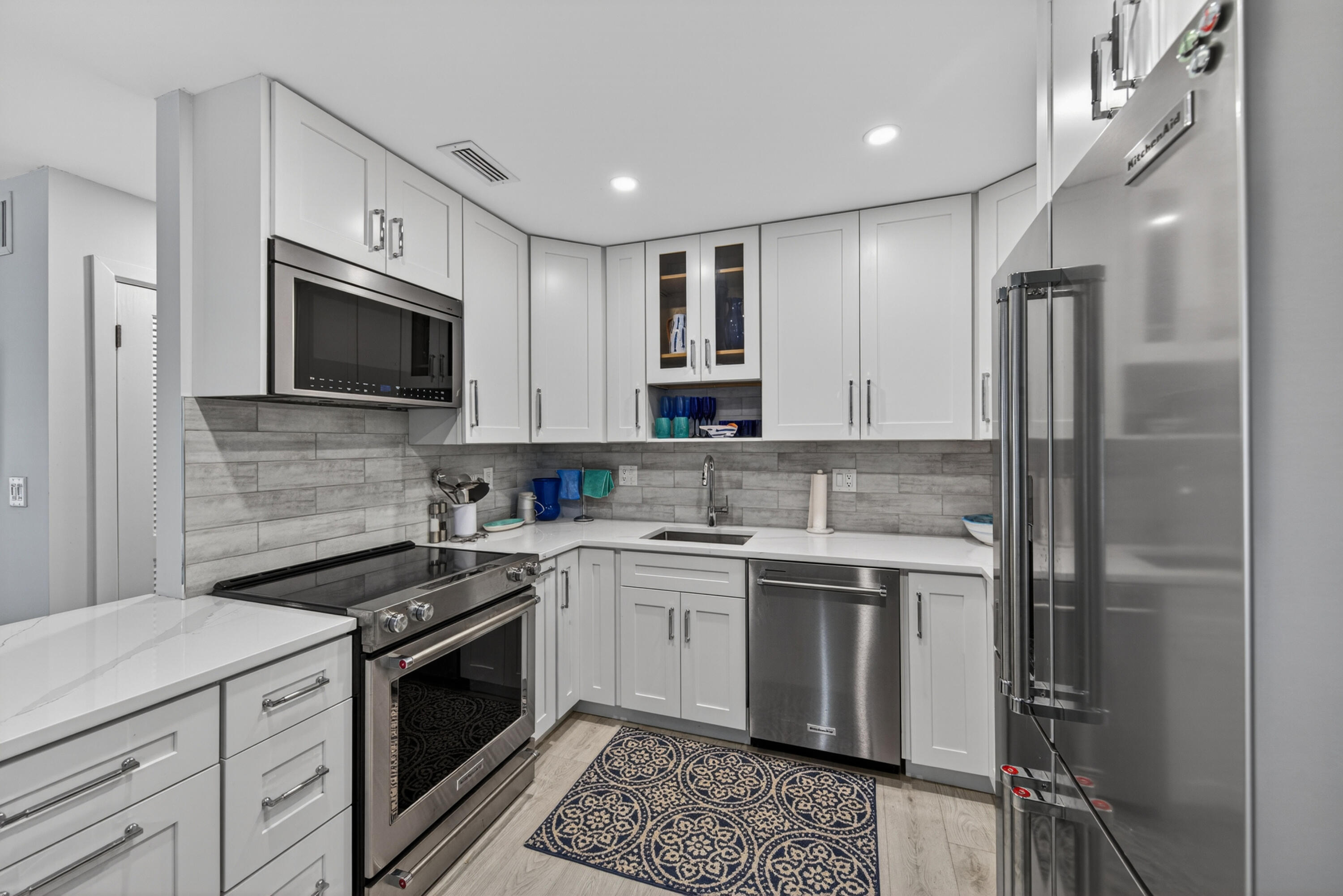 6429 Bay Club #3, Fort Lauderdale FL 33308