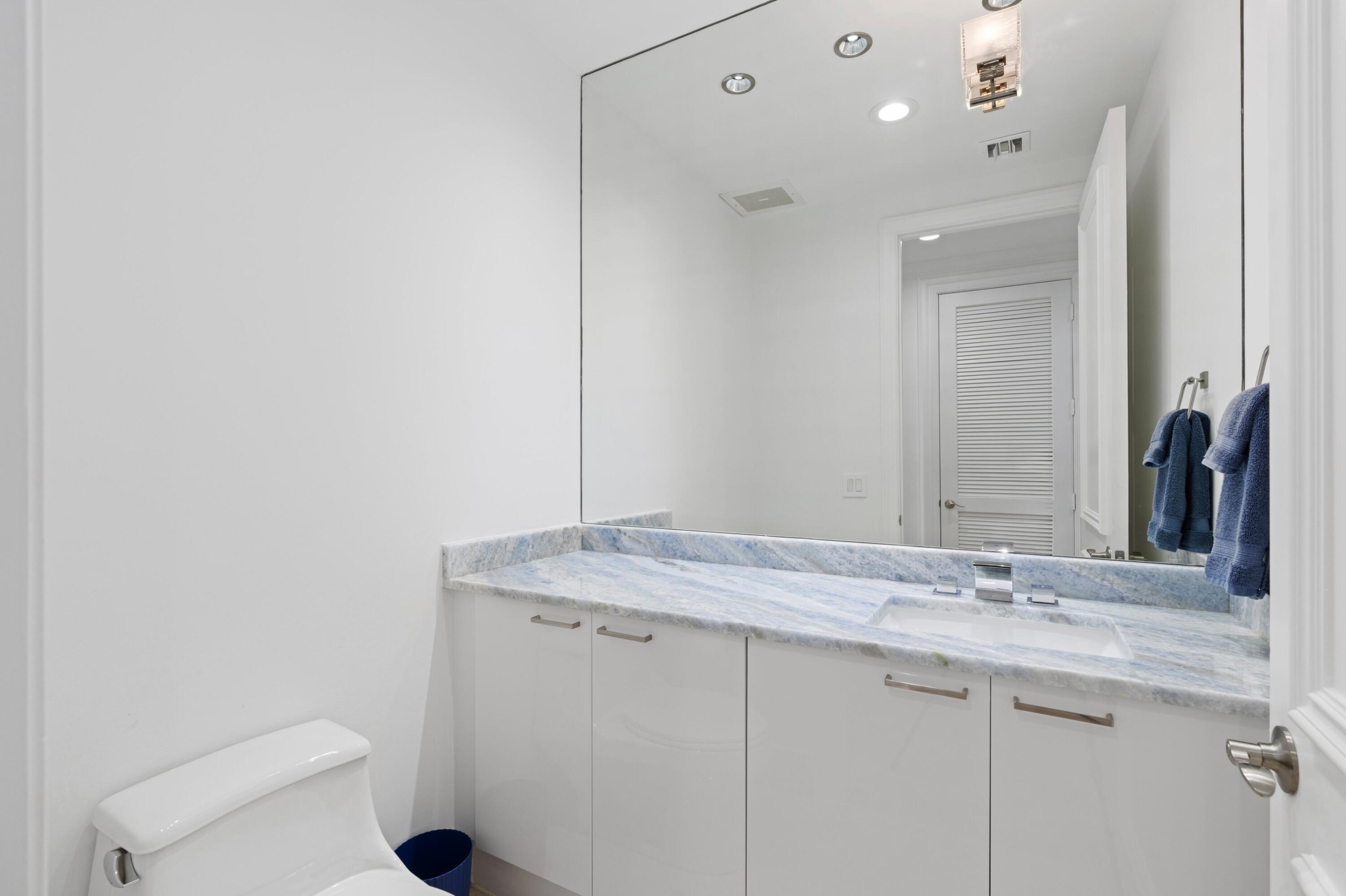 701 SE 21st #109, Deerfield Beach FL 33441