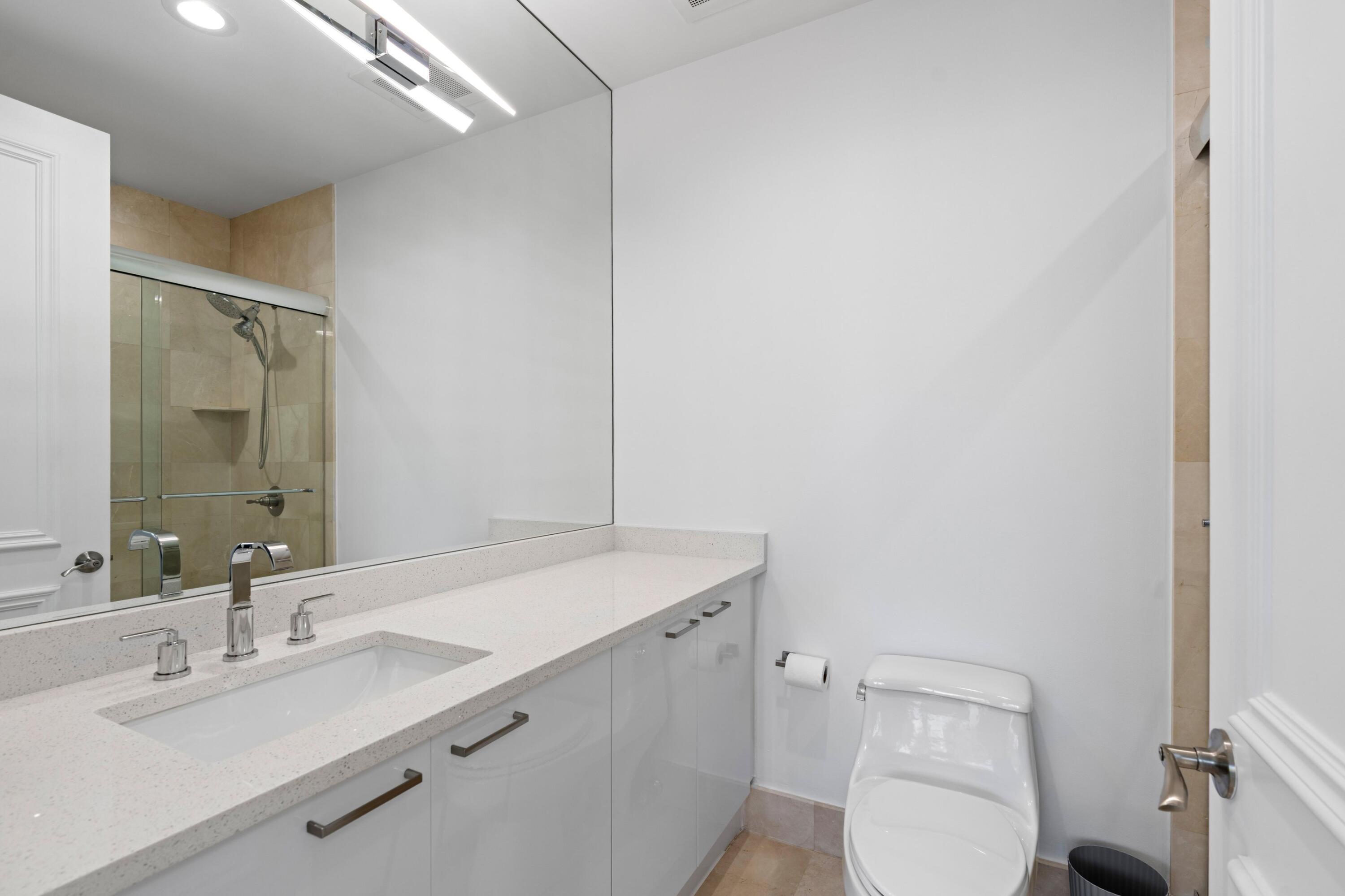 701 SE 21st #109, Deerfield Beach FL 33441