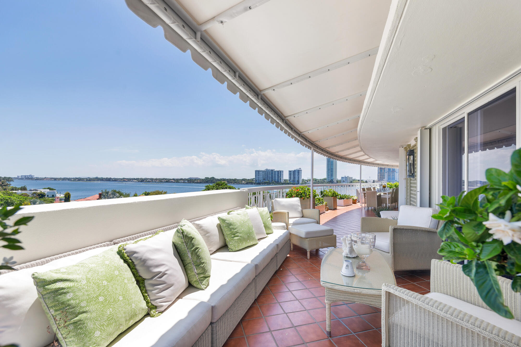 389 S Lake #Phb, Palm Beach FL 33480