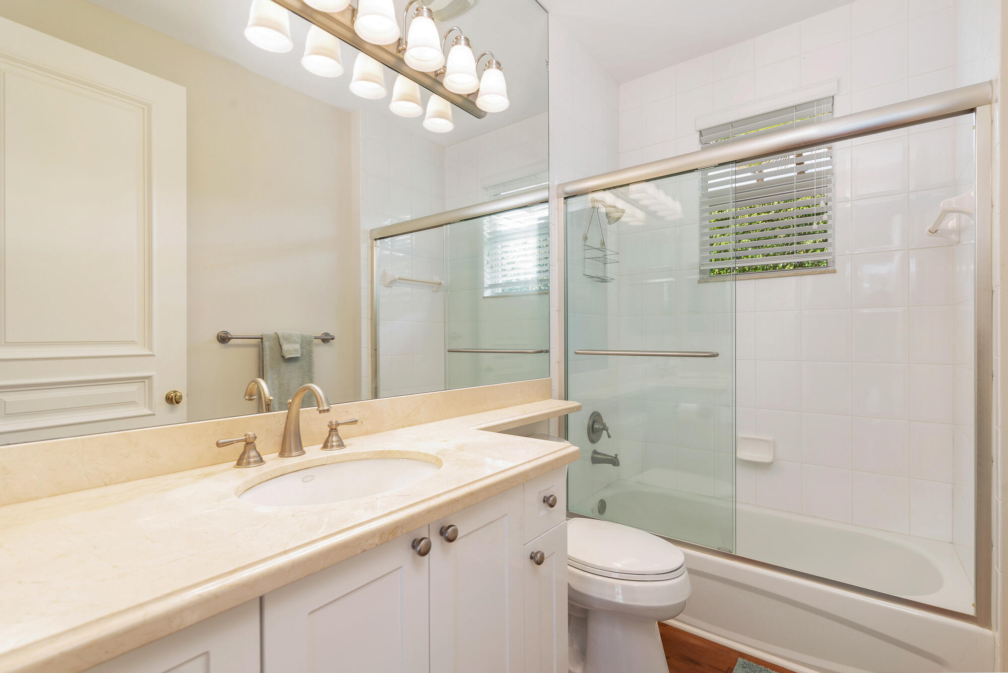594 N Country Club, Atlantis FL 33462
