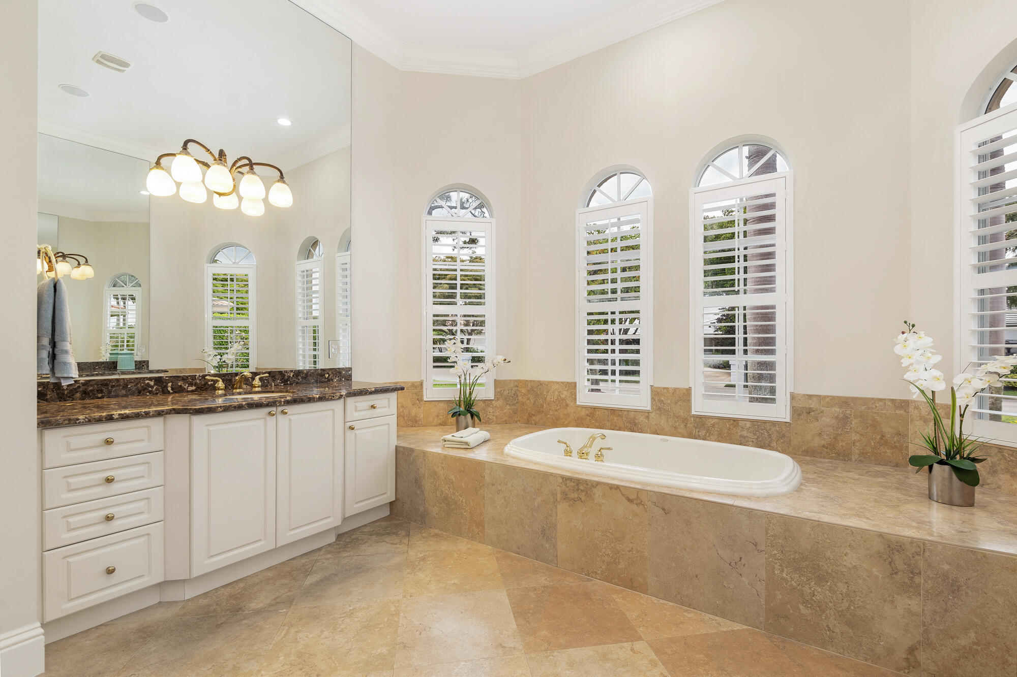 594 N Country Club, Atlantis FL 33462