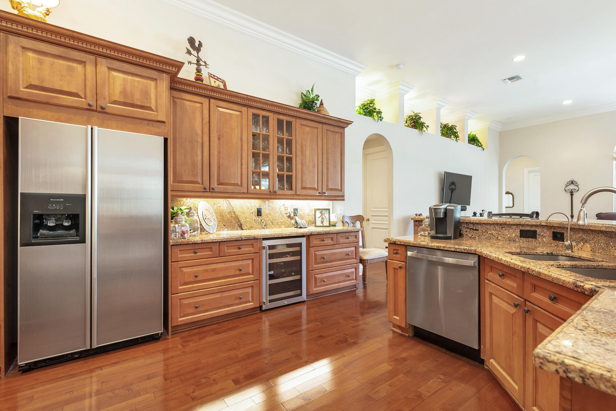 594 N Country Club, Atlantis FL 33462