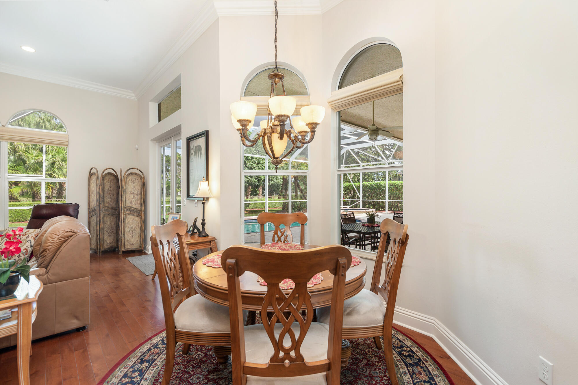 594 N Country Club, Atlantis FL 33462