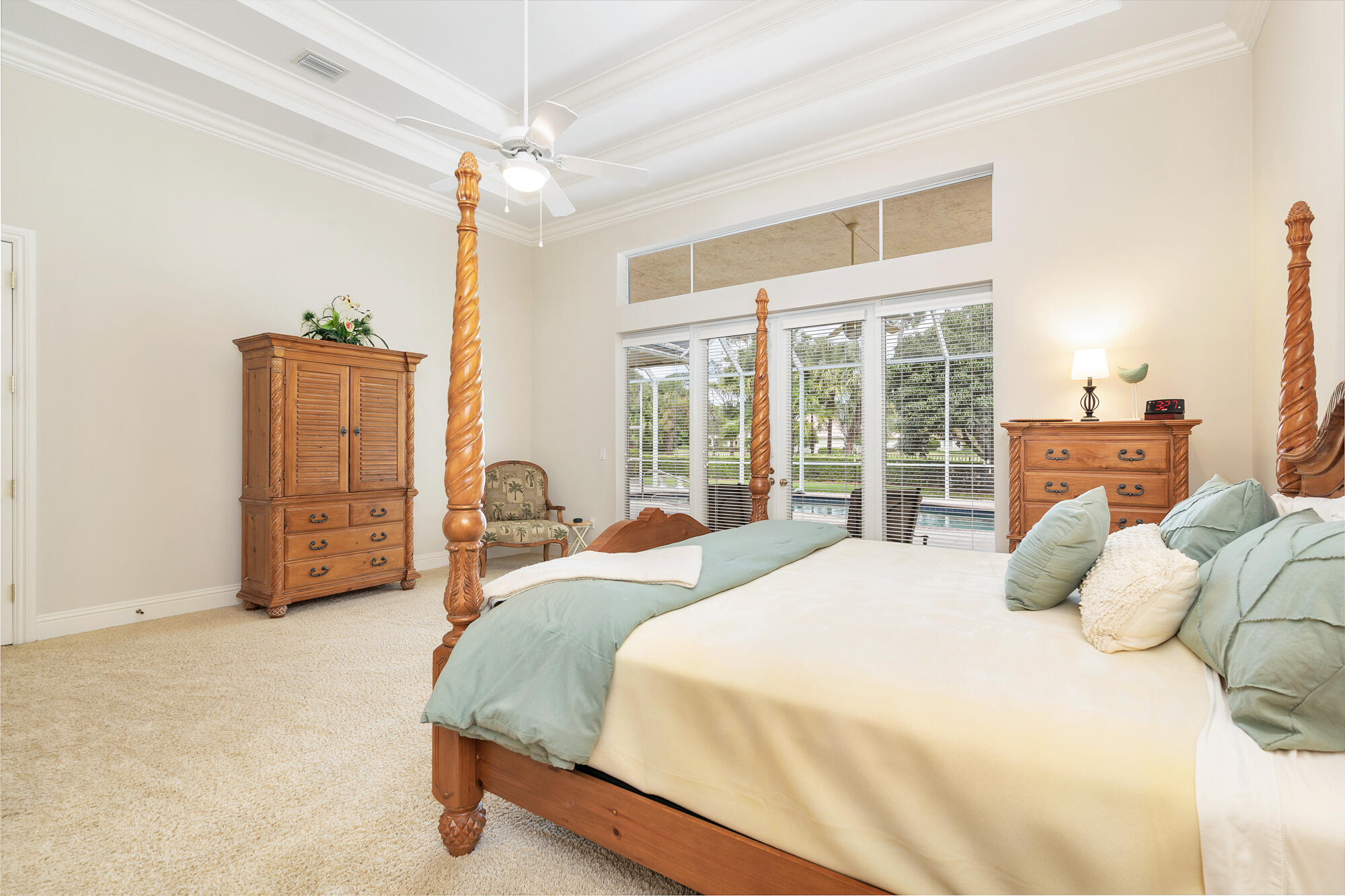 594 N Country Club, Atlantis FL 33462