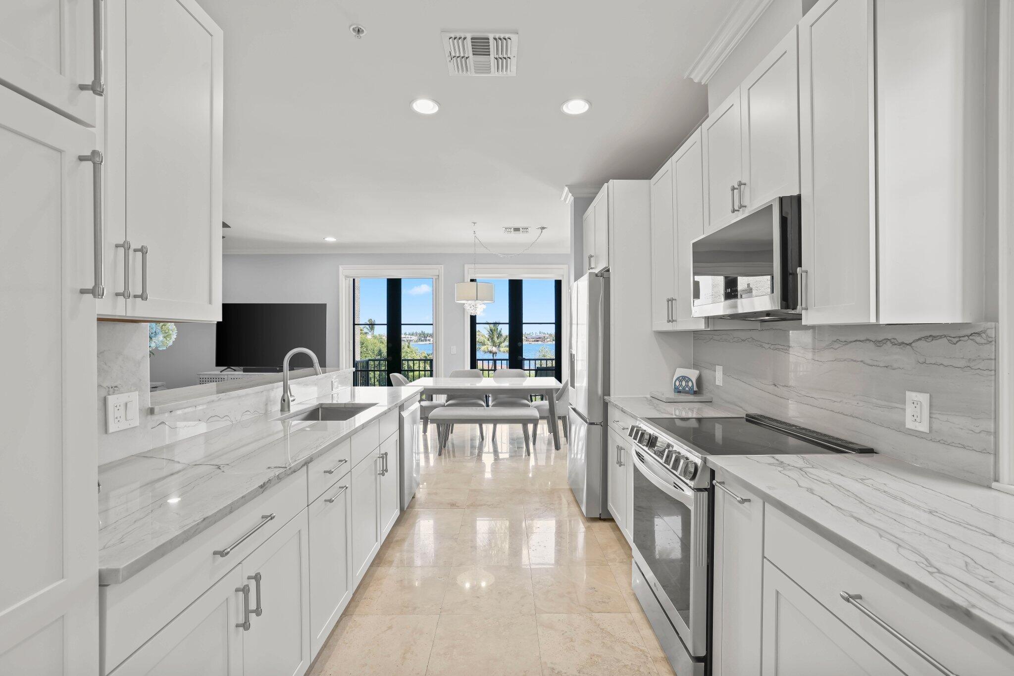 920 Via Villagio, Hypoluxo FL 33462