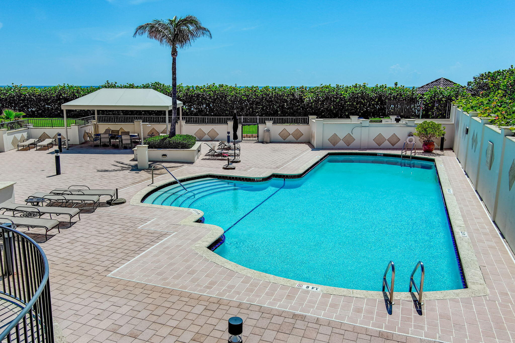 800 Ocean #404, Juno Beach FL 33408