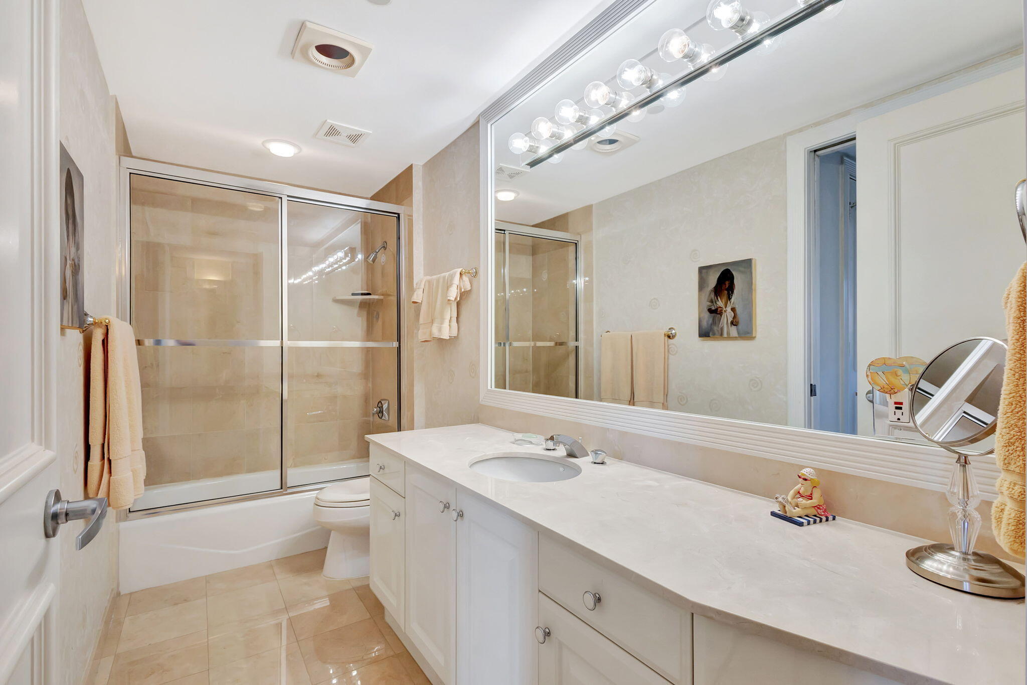 800 Ocean #404, Juno Beach FL 33408