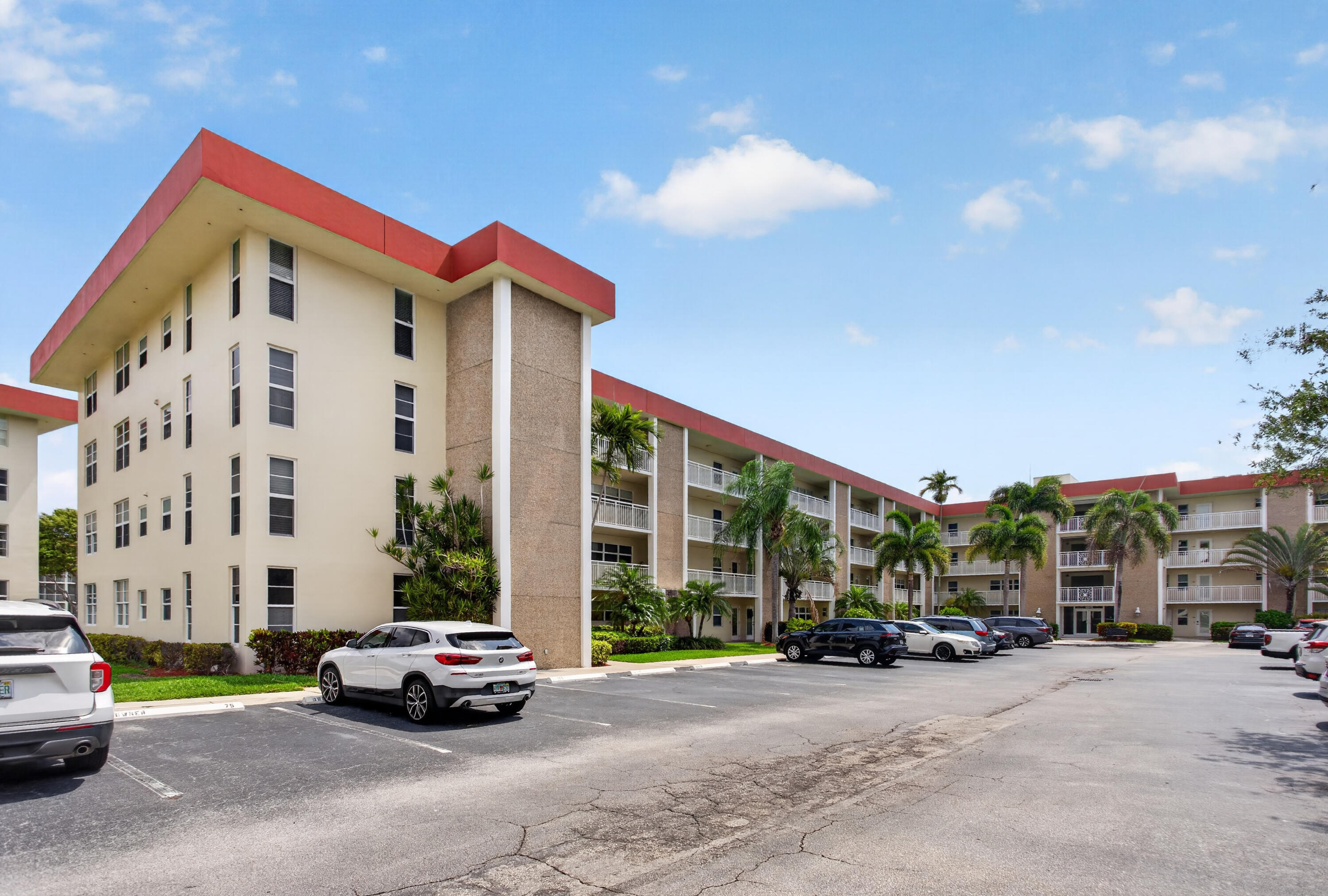 3100 NE 48th #214, Lighthouse Point FL 33064