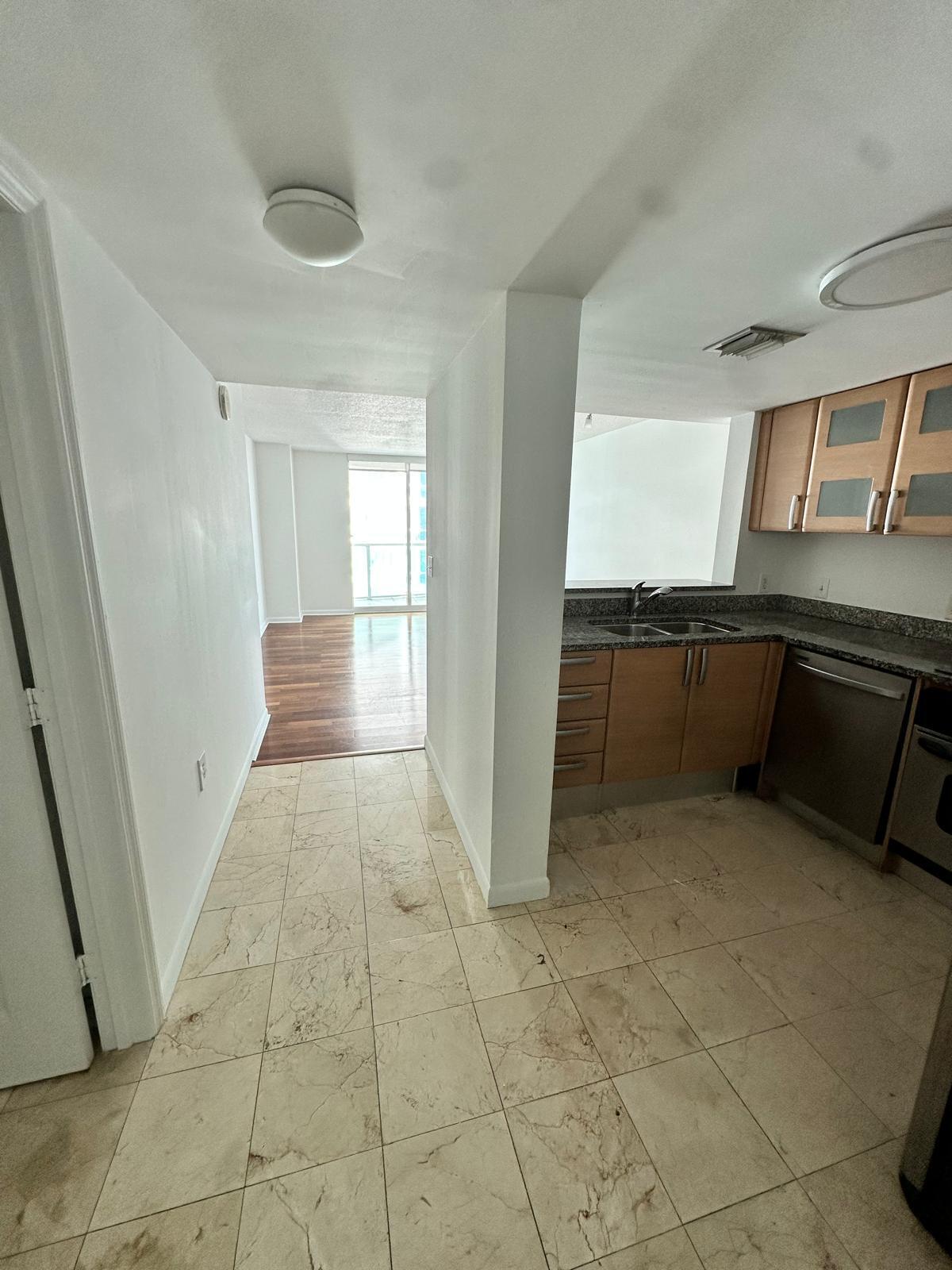 2101 Brickell #808, Miami FL 33129