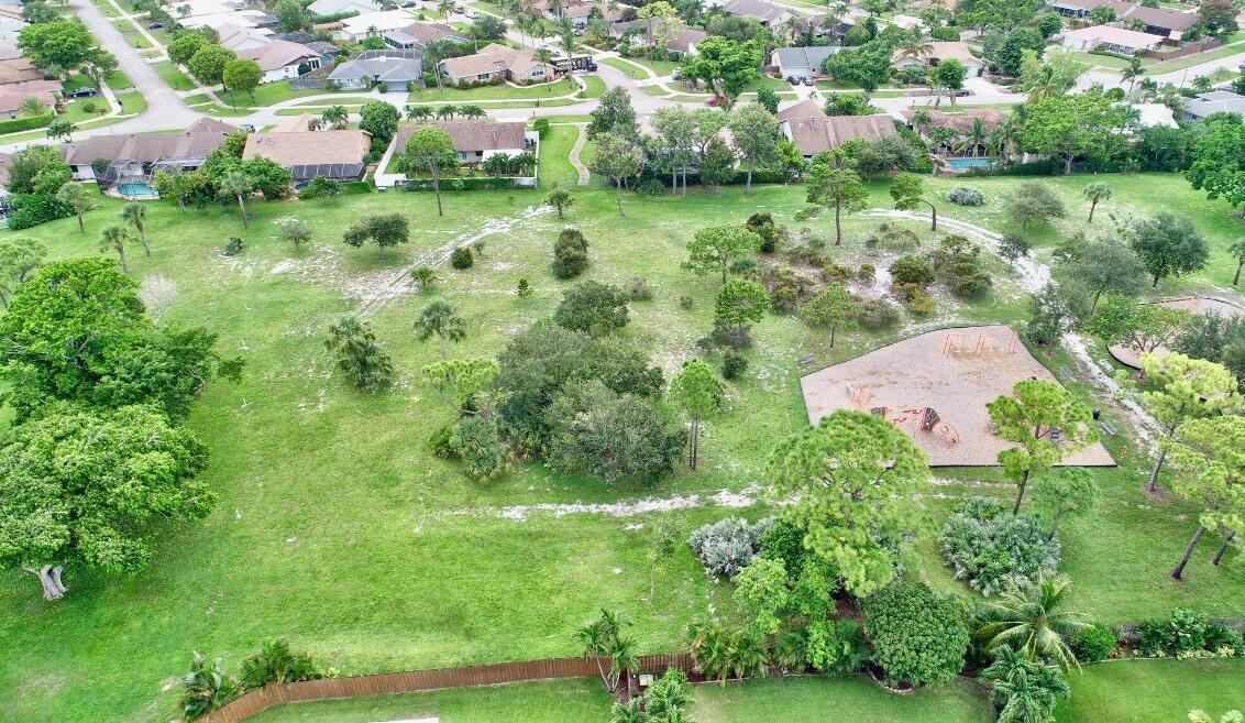 17768 Maplewood, Boca Raton FL 33487