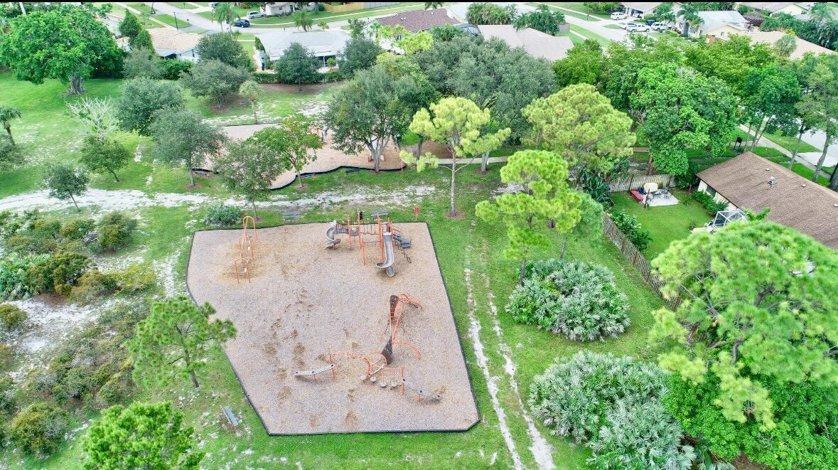 17768 Maplewood, Boca Raton FL 33487