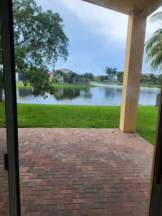 121 Tuscany, Royal Palm Beach FL 33411