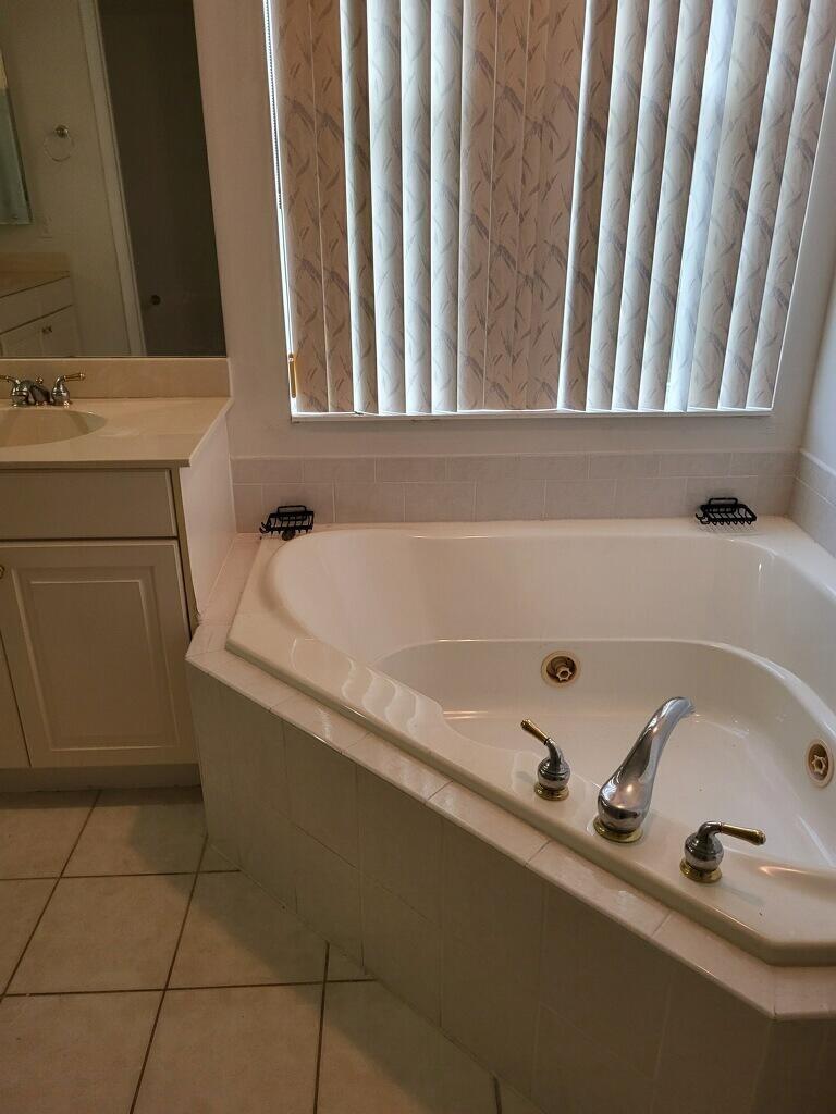 121 Tuscany, Royal Palm Beach FL 33411