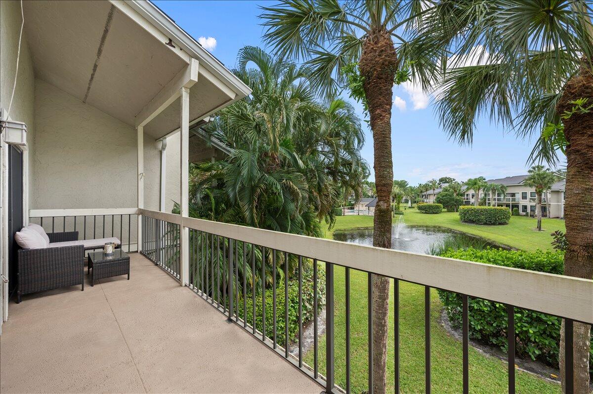 11863 Wimbledon #542, Wellington FL 33414
