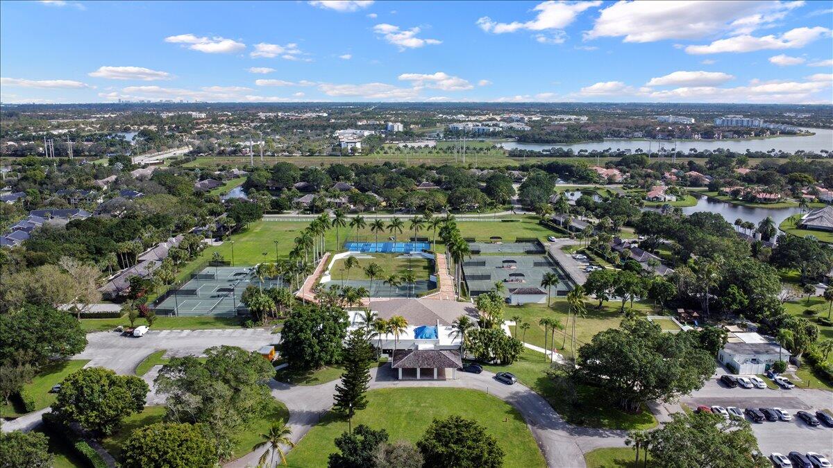 11863 Wimbledon #542, Wellington FL 33414
