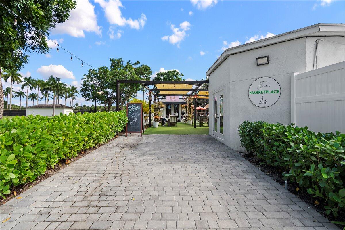 11863 Wimbledon #542, Wellington FL 33414