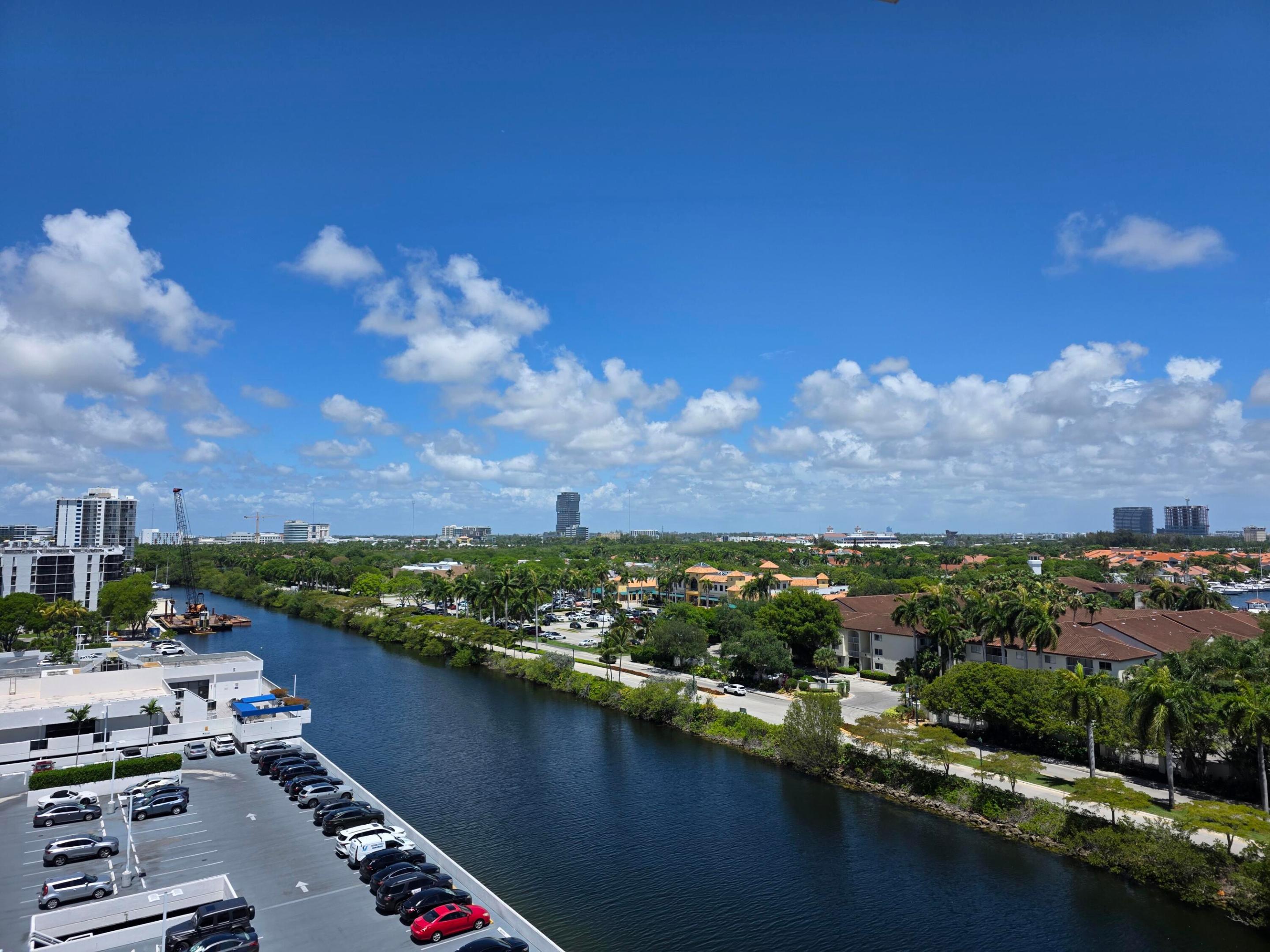 3701 N Country Club #1008, Aventura FL 33180