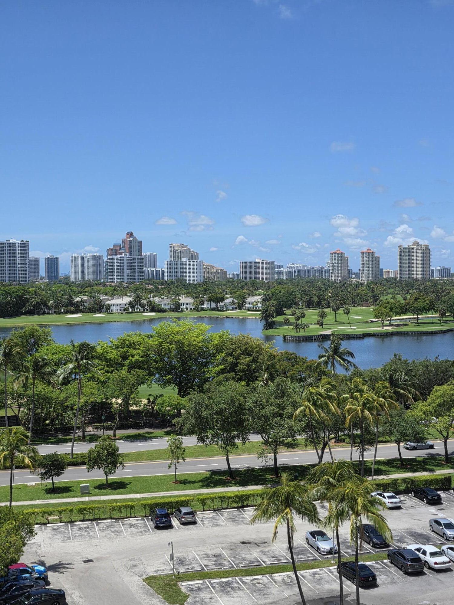 3701 N Country Club #1008, Aventura FL 33180