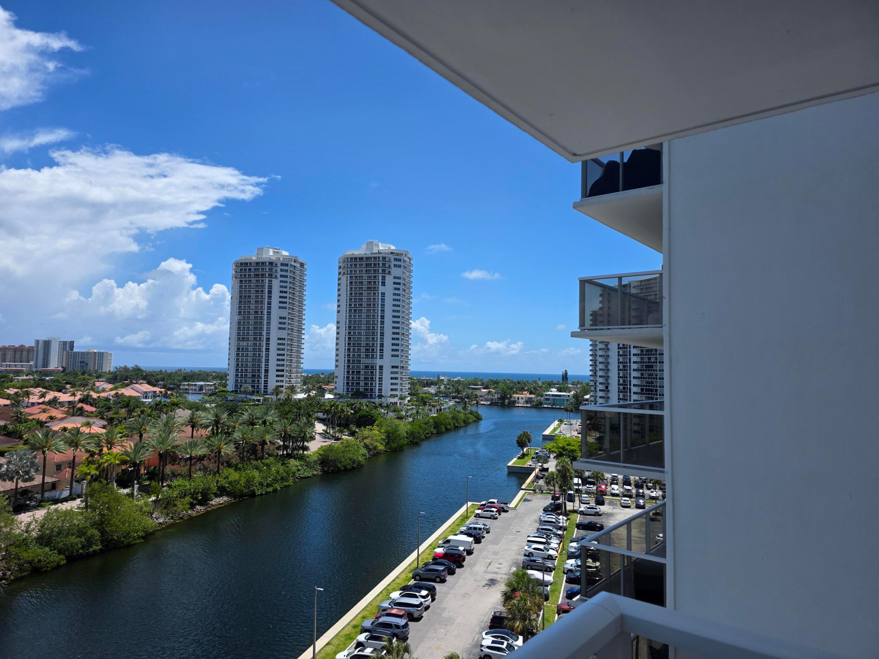 3701 N Country Club #1008, Aventura FL 33180