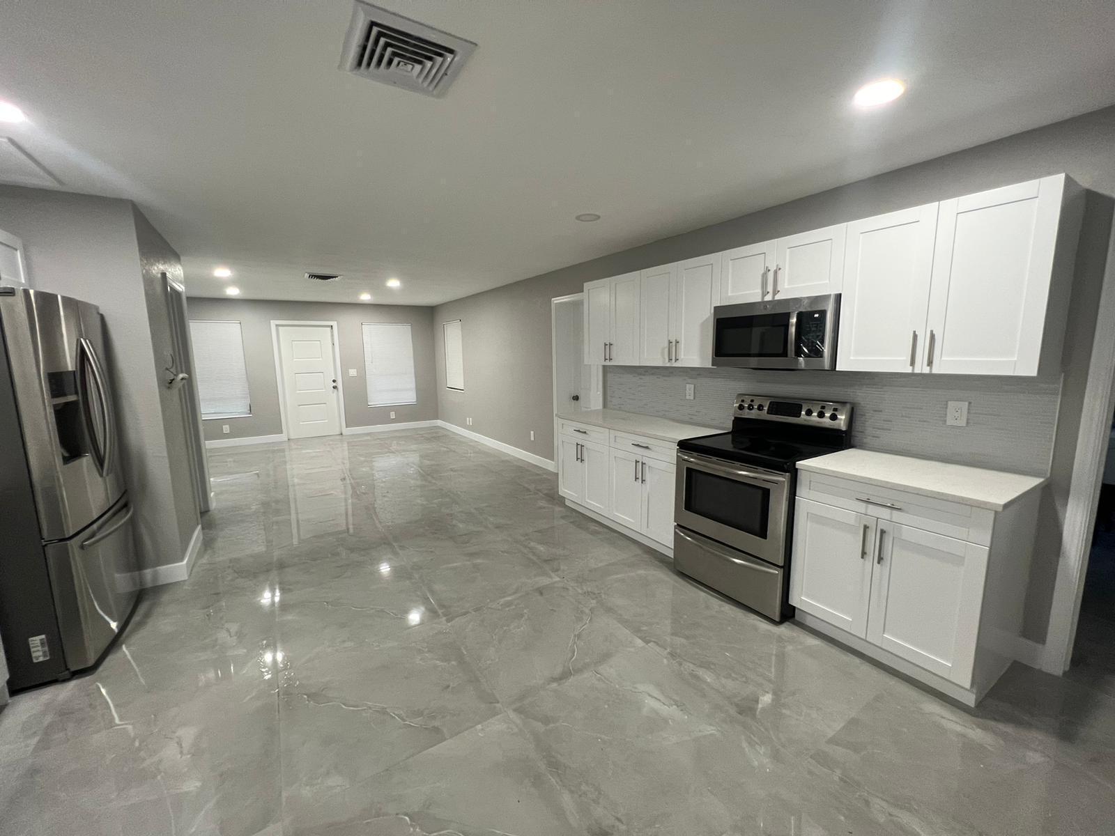 129 Euclid, Lantana FL 33462