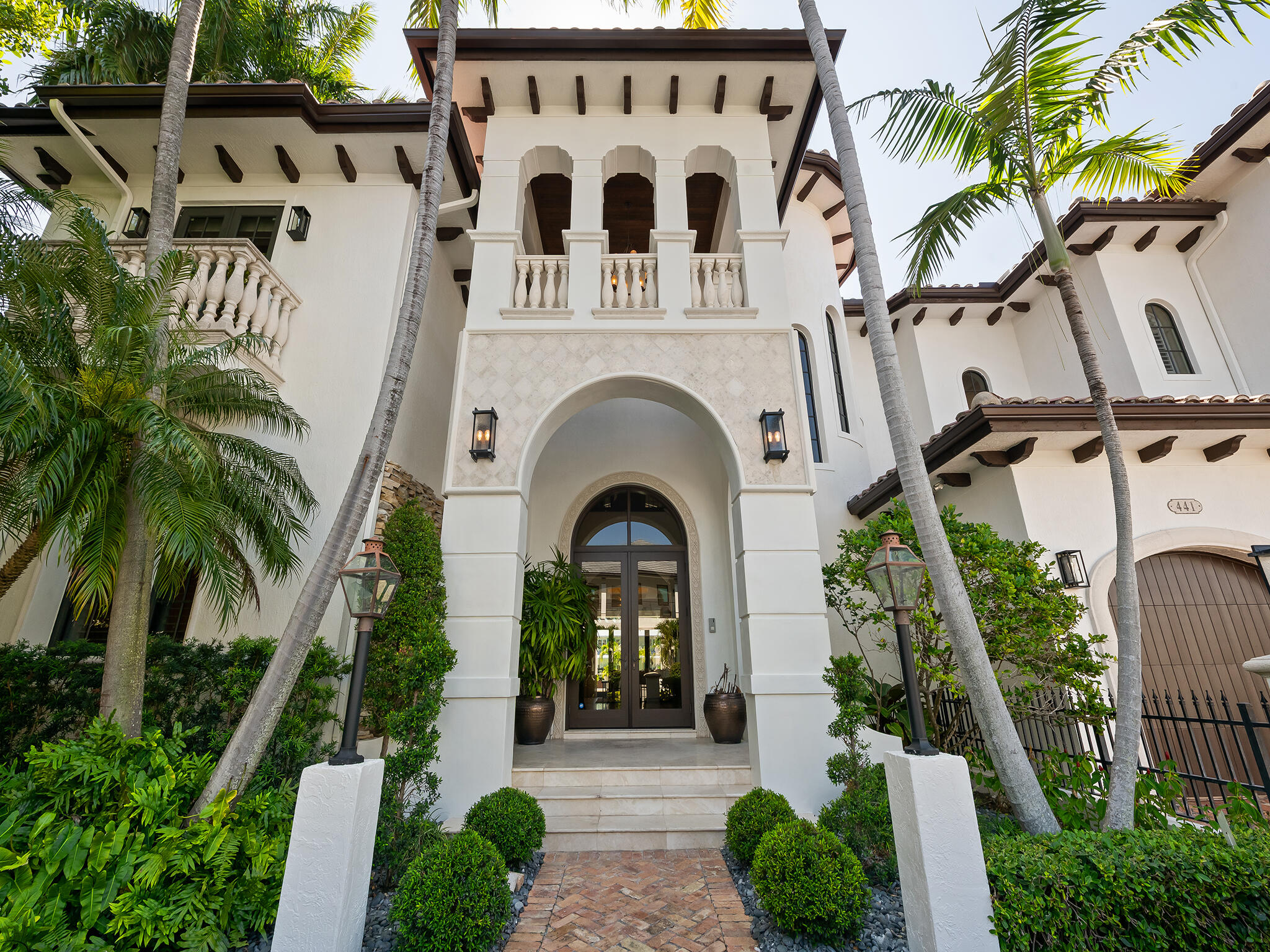 441 Royal Plaza, Fort Lauderdale FL 33301